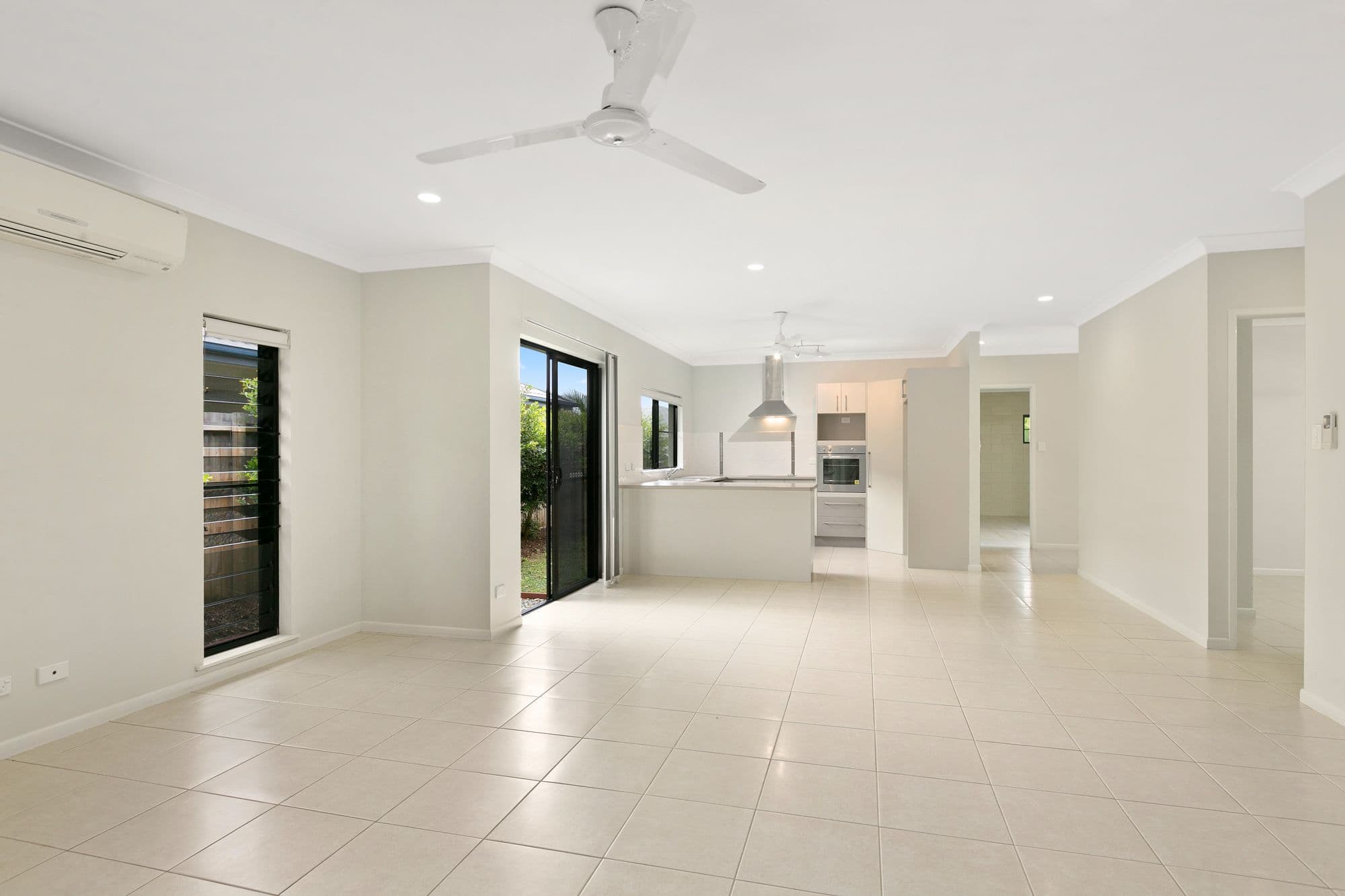 2 Retreat Close, Palm Cove QLD 4879, Palm Cove - Thumbnail 2