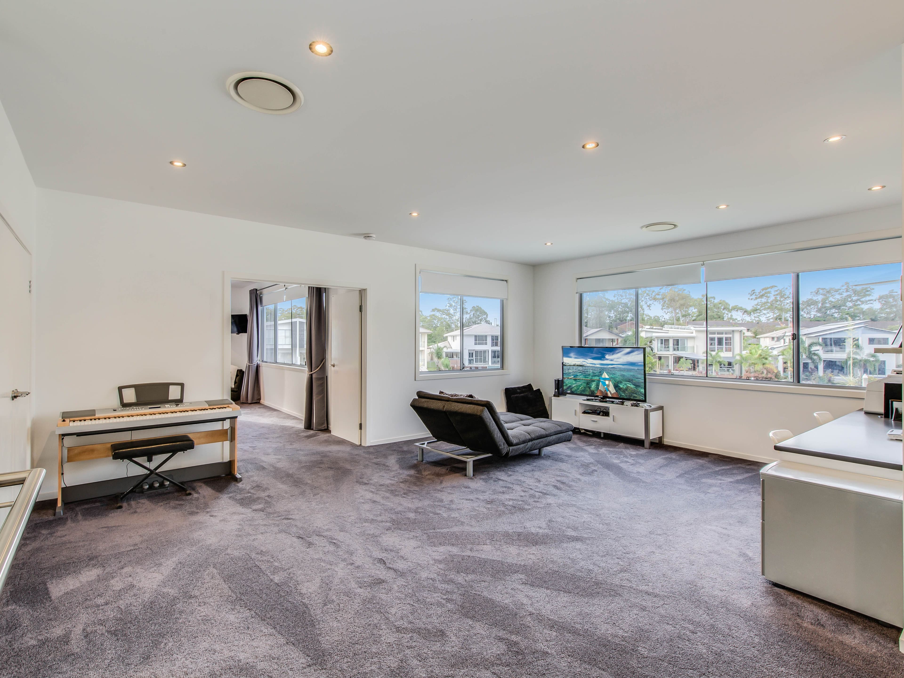 17 North Quay Drive, Biggera Waters QLD 4216, Biggera Waters - Thumbnail 6