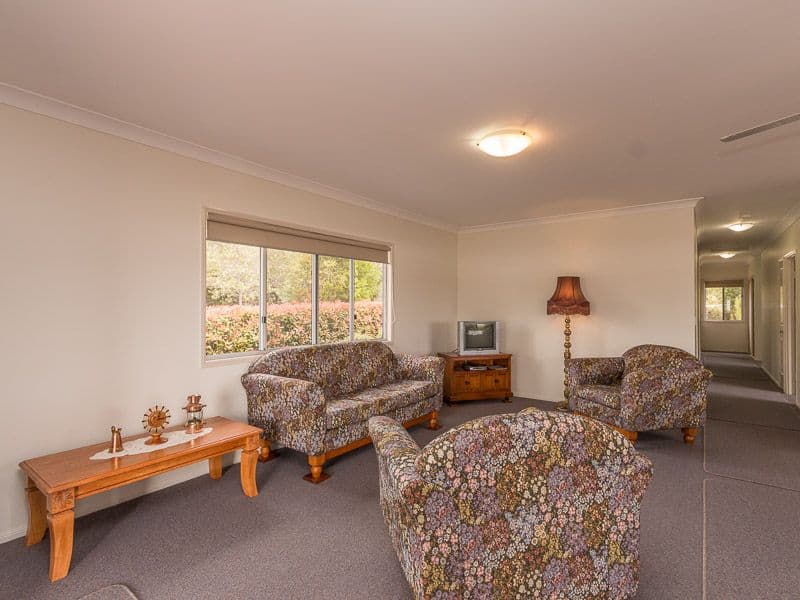 17 Samuel Avenue, CROWS NEST QLD 4355, Crows Nest - Thumbnail 5