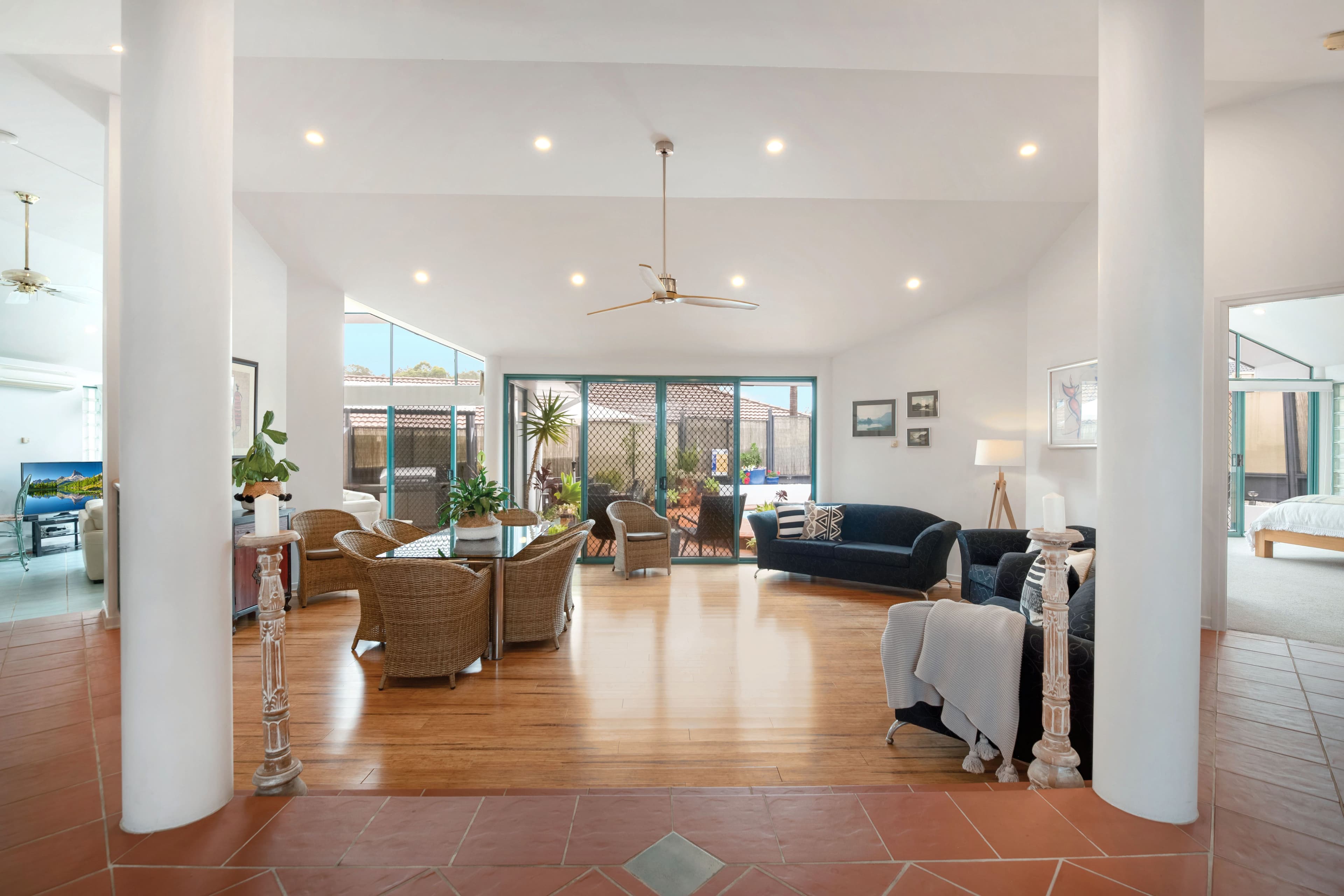 4 Correa Close, Aberglasslyn NSW 2320, Aberglasslyn - Thumbnail 2