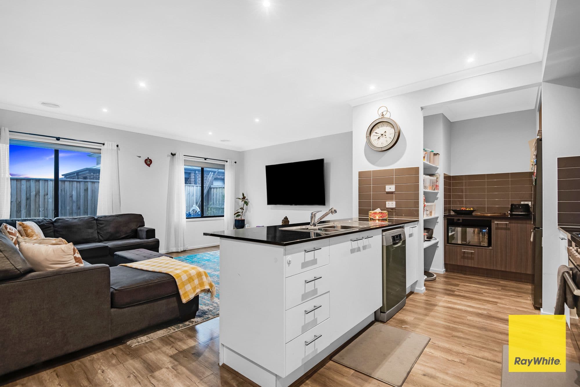 6 Karas Street, Truganina VIC 3029, Truganina - Thumbnail 8