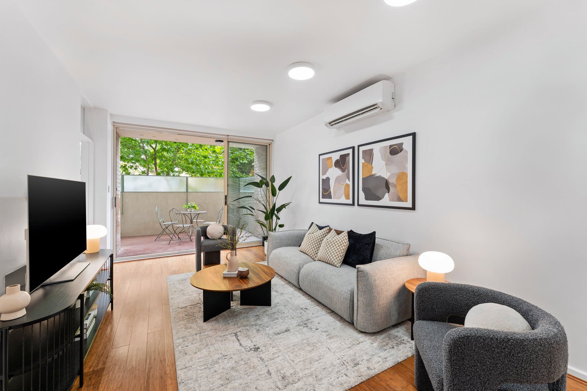 1/94 Tennyson Street, Elwood - Thumbnail 2