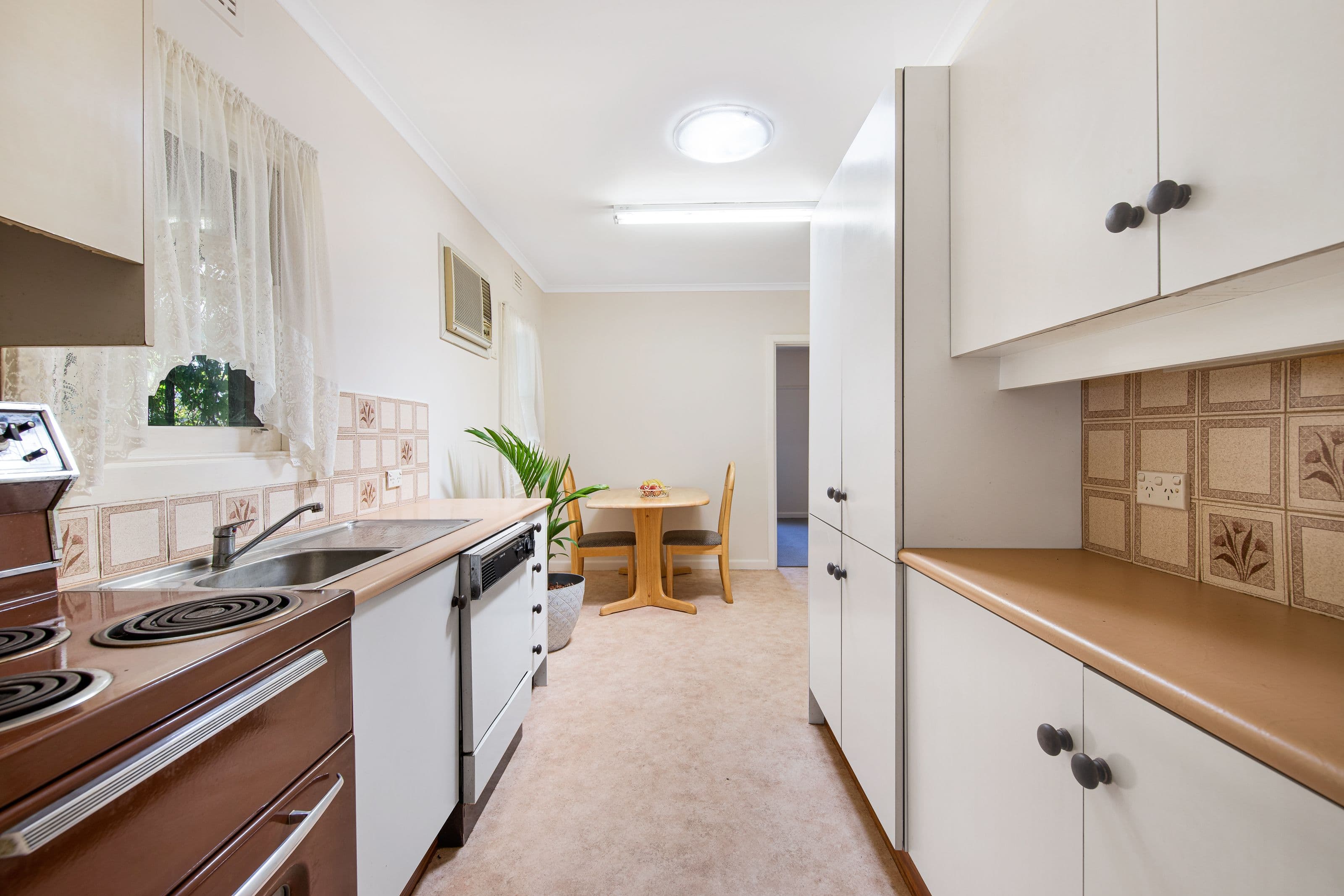 31 Stanley Avenue, Mount Waverley VIC 3149, Mount Waverley - Thumbnail 4