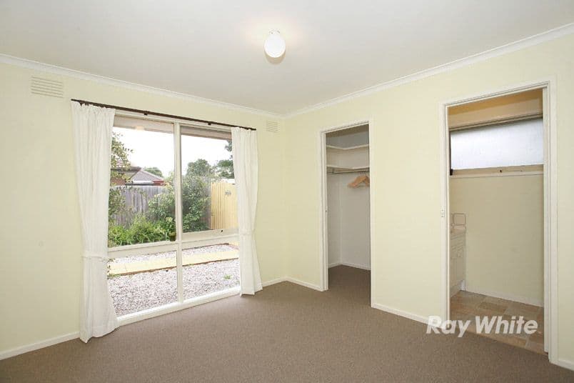 39 Latrobe Street, CRANBOURNE VIC 3977, Cranbourne - Thumbnail 7