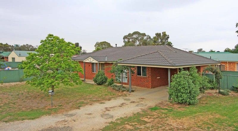 72 Townsend Street, HOWLONG NSW 2643, Howlong - Thumbnail 3