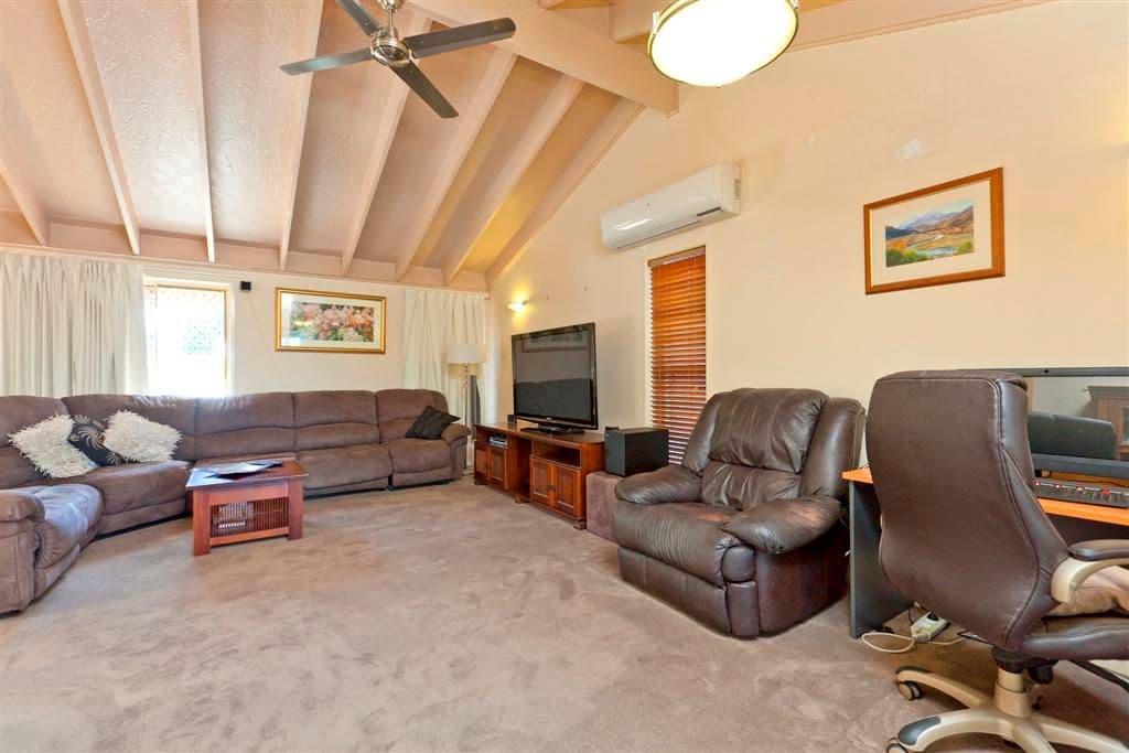 30 Sunshine Drive, CLEVELAND QLD 4163, Cleveland - Thumbnail 3
