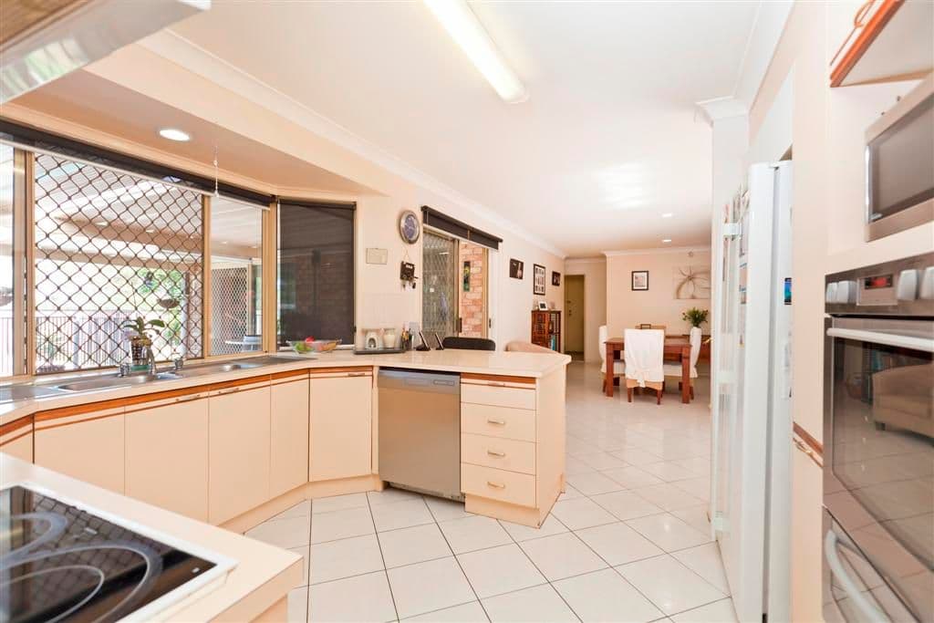 30 Sunshine Drive, CLEVELAND QLD 4163, Cleveland - Thumbnail 4