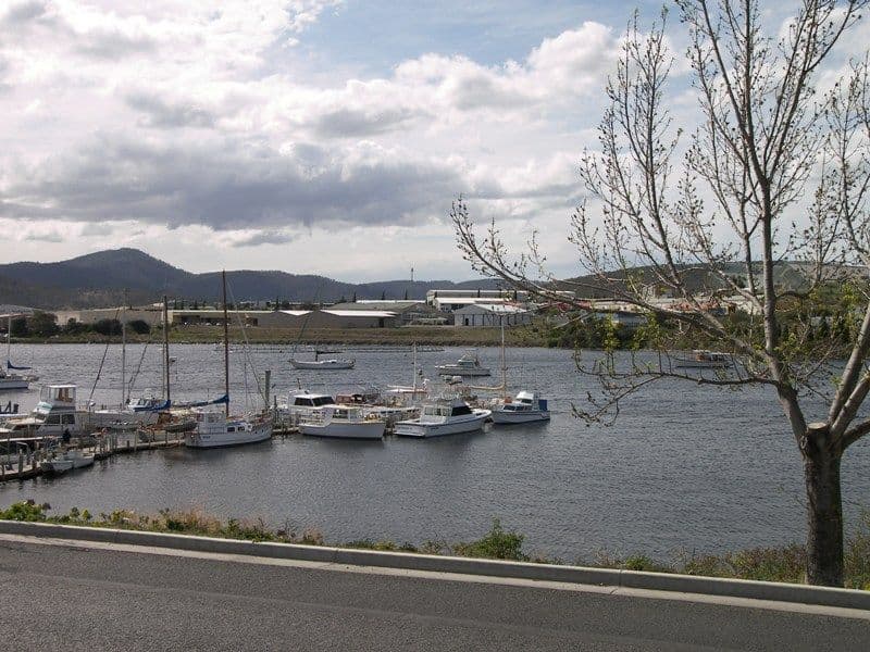 32 Gepp Parade, DERWENT PARK TAS 7009, Derwent Park - Thumbnail 2