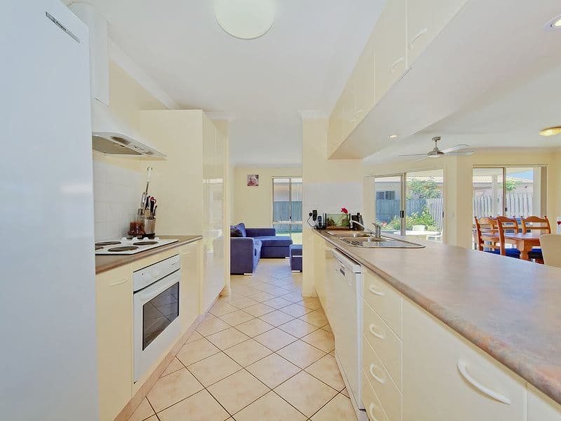 30 Inwood Circuit, MERRIMAC QLD 4226, Merrimac - Thumbnail 3