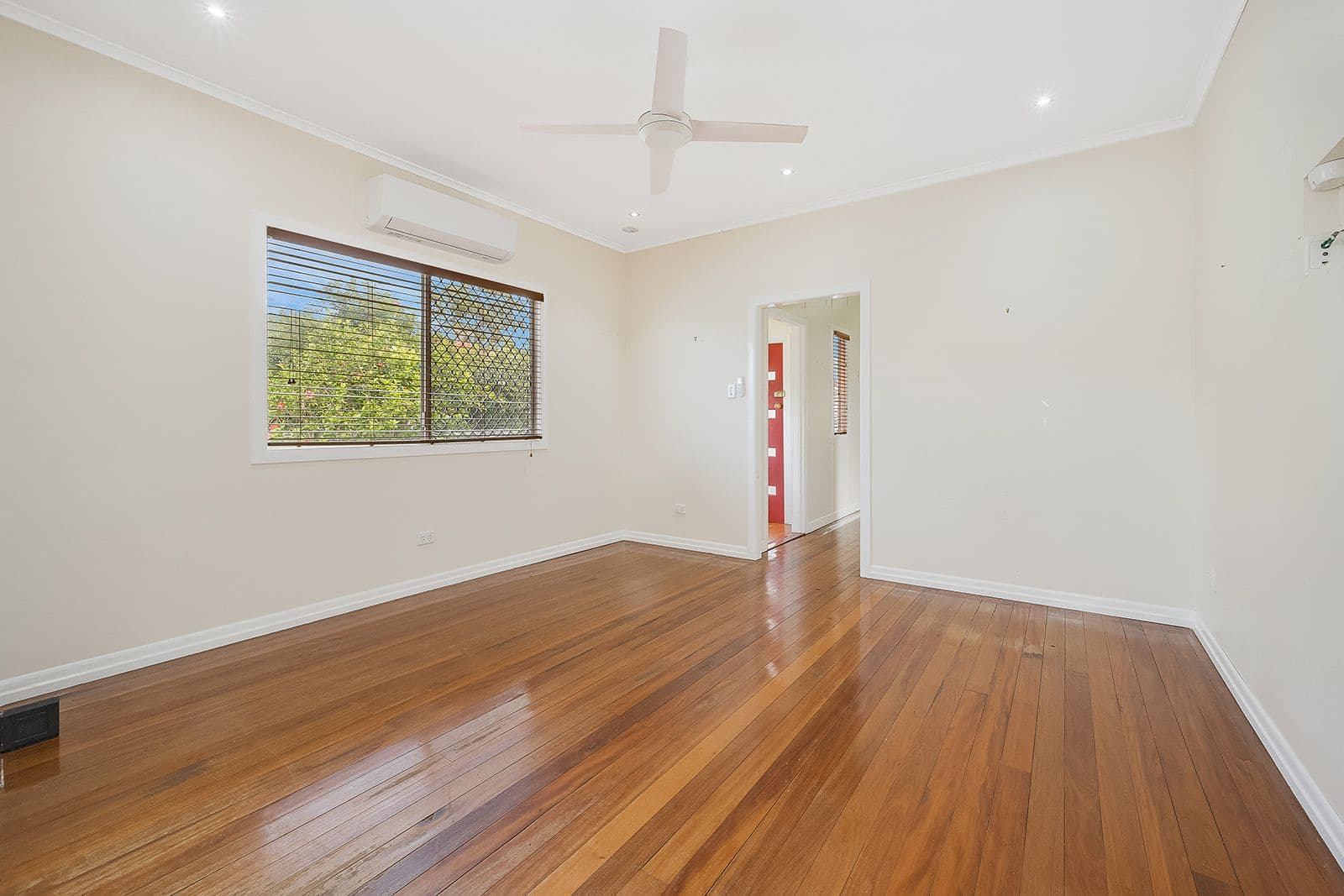 99 Queens Parade, Brighton QLD 4017, Brighton - Thumbnail 5