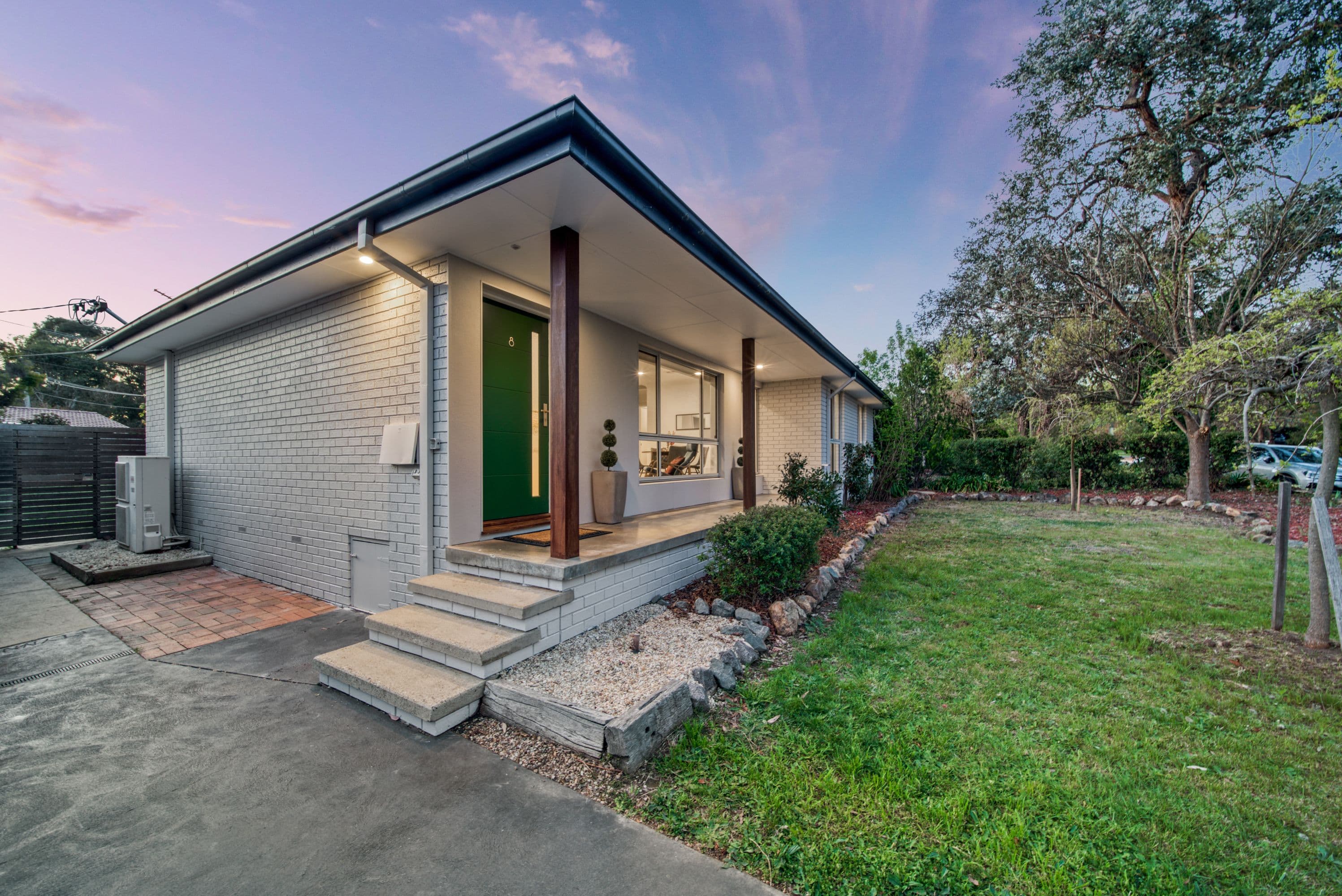 8 Crichton Crescent, Kambah ACT 2902, Kambah - Thumbnail 2