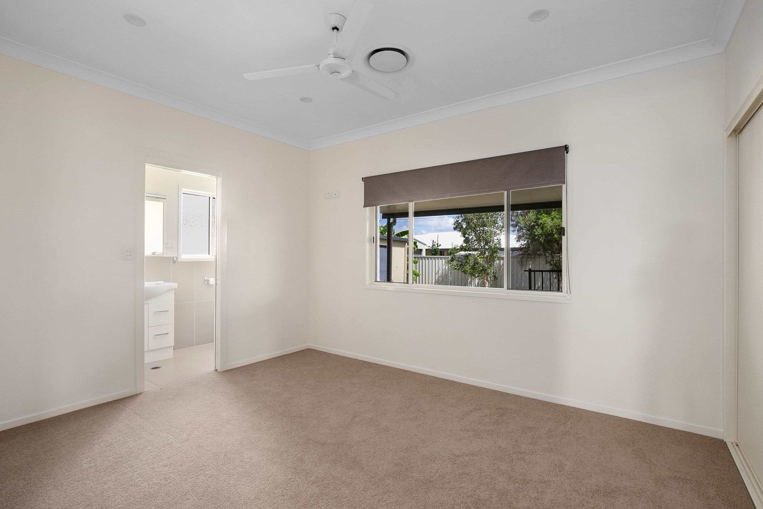 20 Mayfair Drive, Emerald QLD 4720, Emerald - Thumbnail 8