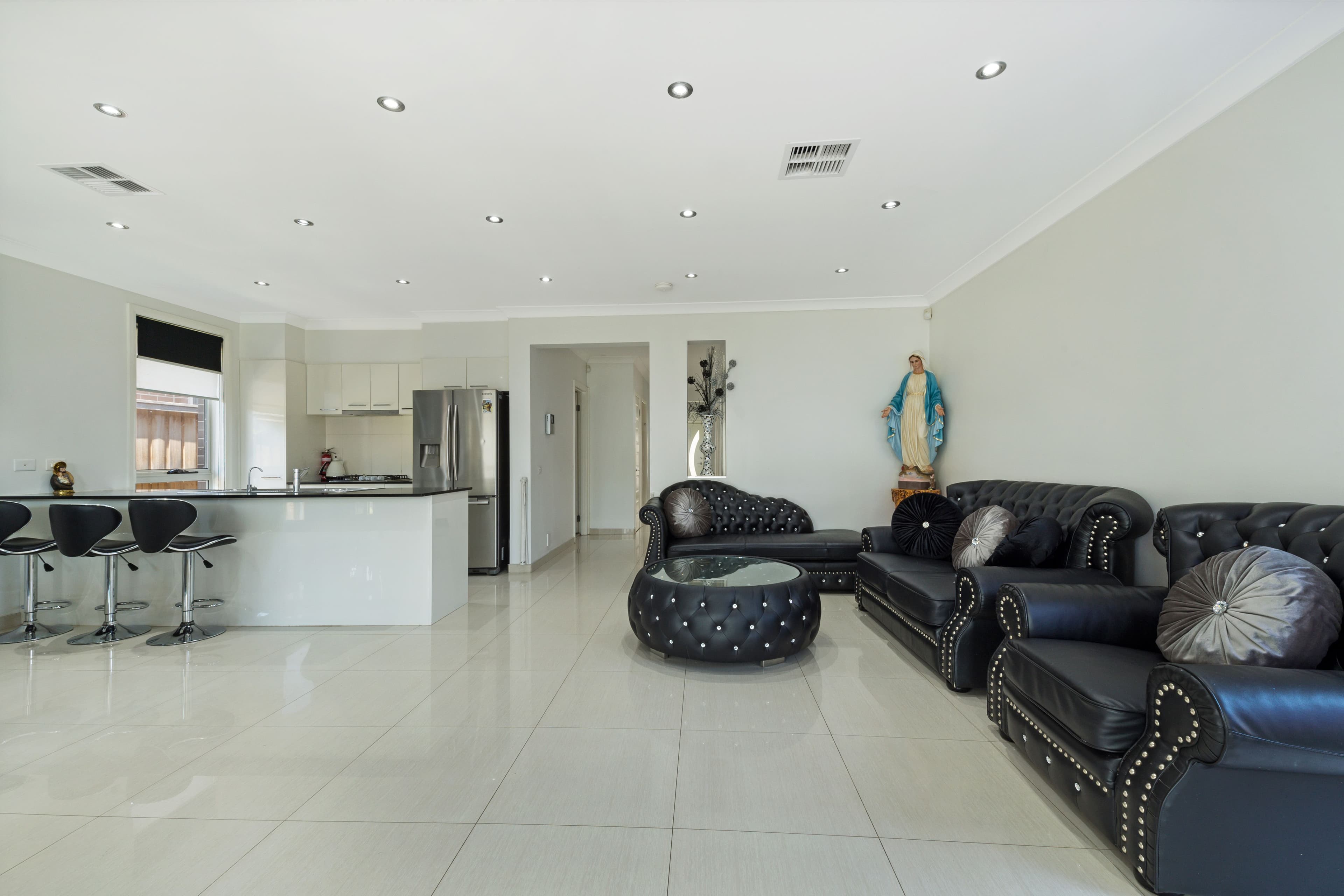 16 Pipistrelle Avenue, Elizabeth Hills - Thumbnail 3
