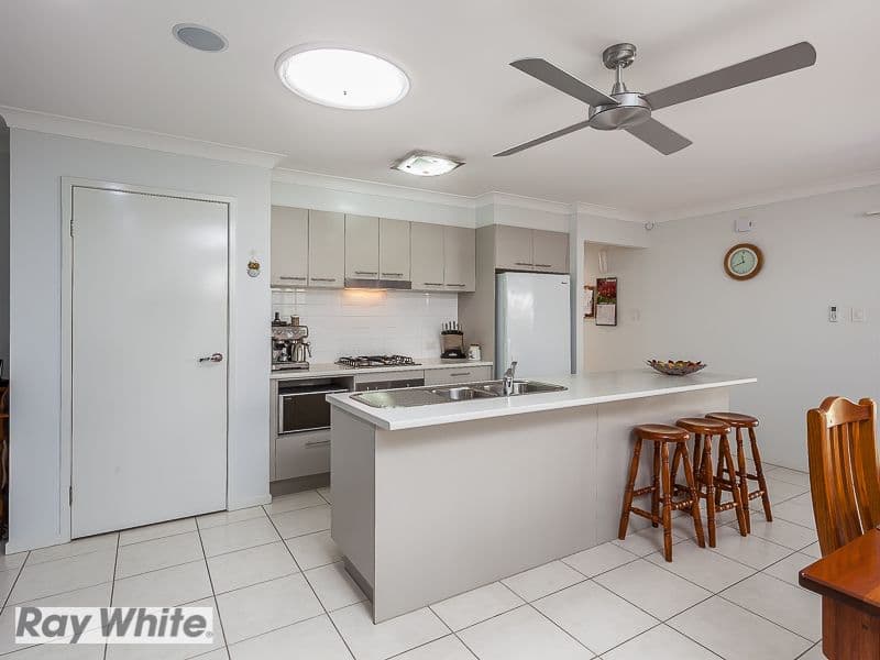 4 Palmgrove Place, NORTH LAKES QLD 4509, North Lakes - Thumbnail 2