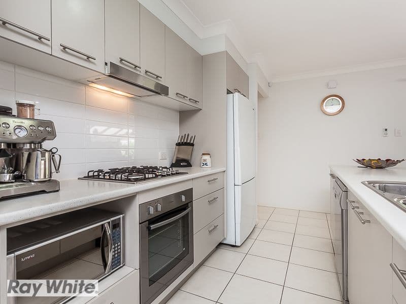 4 Palmgrove Place, NORTH LAKES QLD 4509, North Lakes - Thumbnail 3