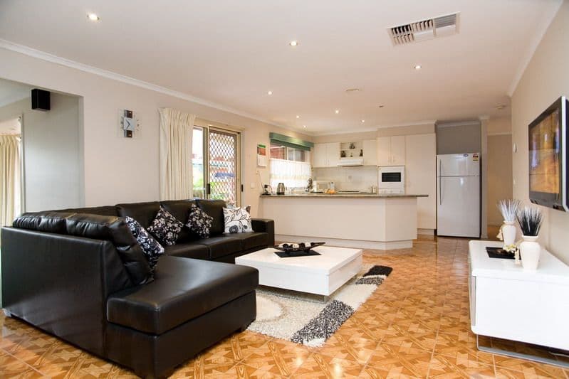2 Dora Way, EPPING VIC 3076, Epping - Thumbnail 2