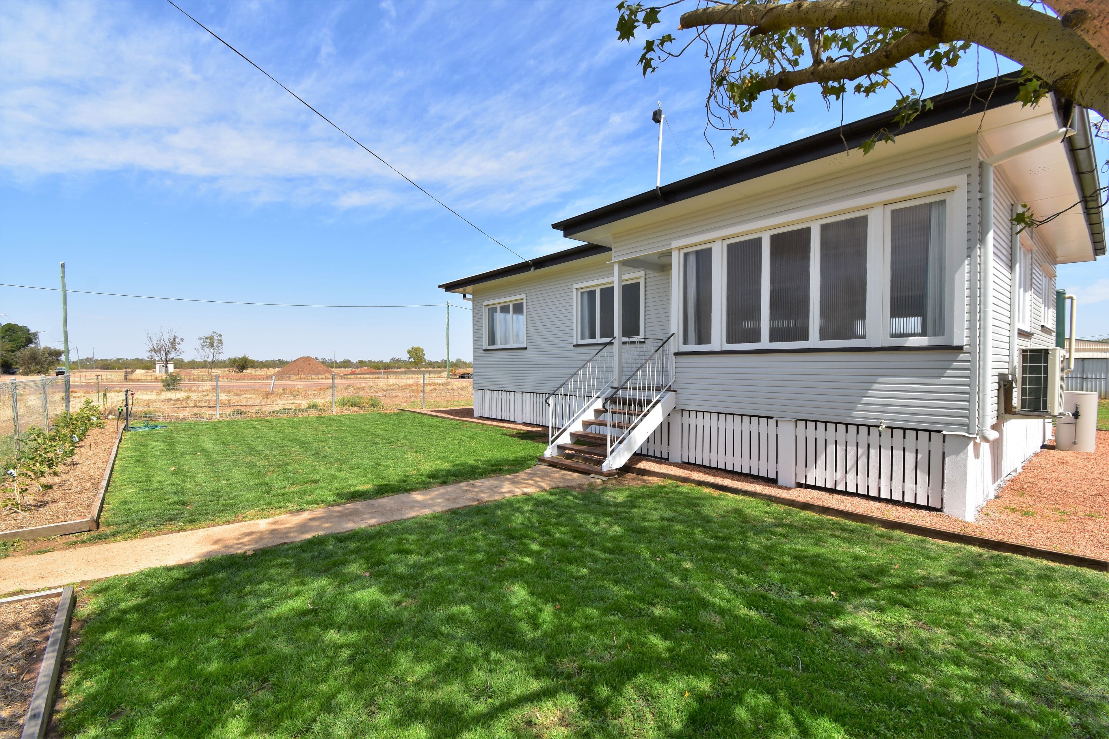 157 Wren Street, Longreach QLD 4730, Longreach - Image 1
