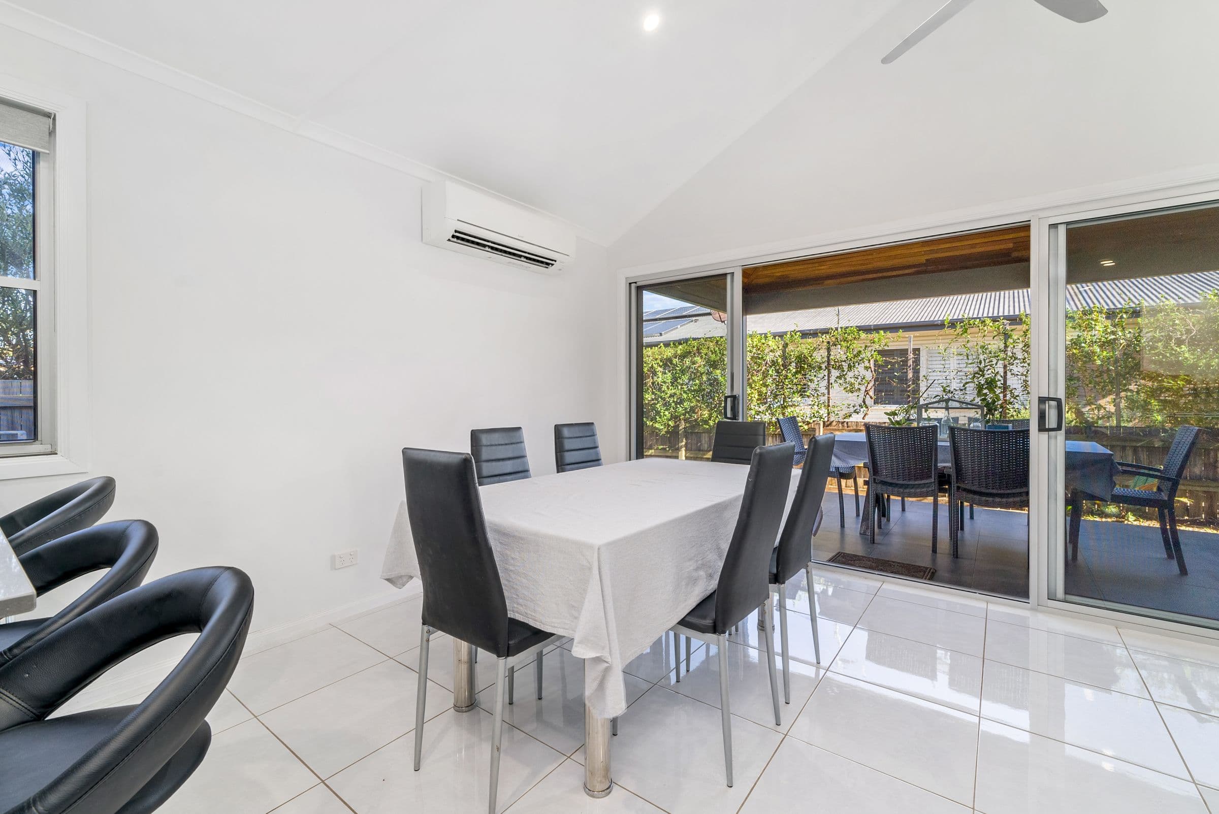 27 Rock Street, Scarborough QLD 4020, Scarborough - Thumbnail 5