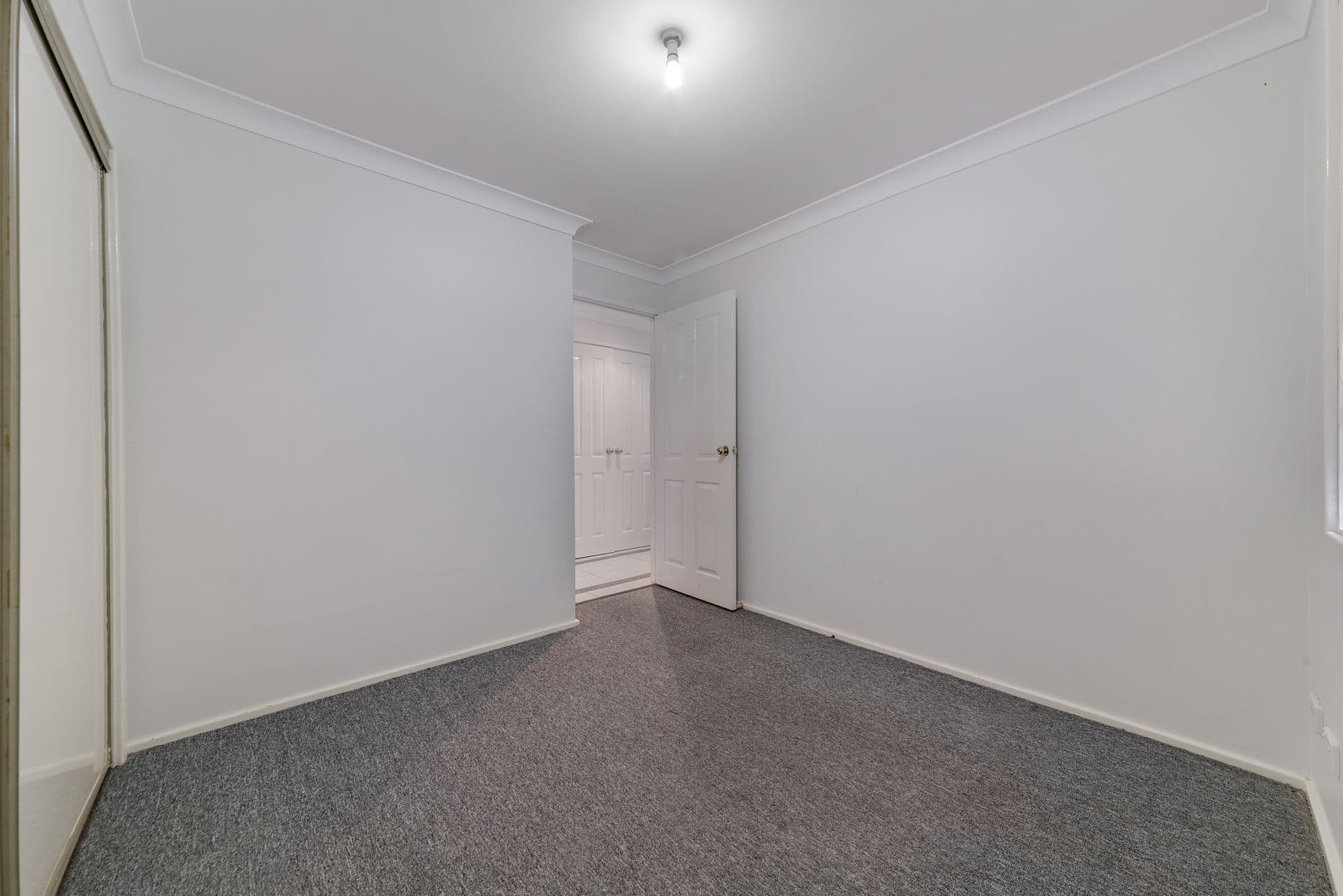 8 Gambia Street, Kearns - Thumbnail 7