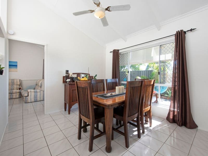 2 Black Diamond Crescent, Edens Landing QLD 4207, Edens Landing - Thumbnail 8