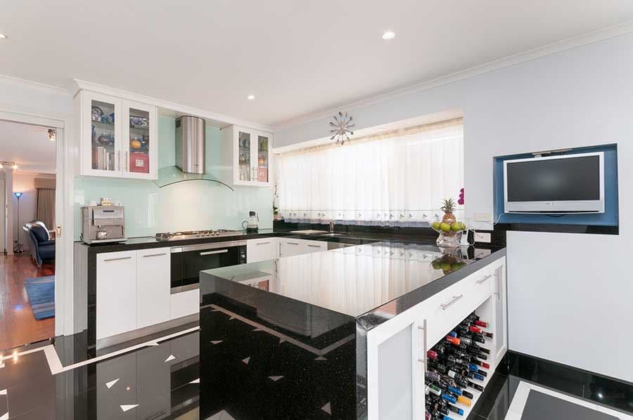 8 Gibney Close, ROXBURGH PARK VIC 3064, Roxburgh Park - Thumbnail 2