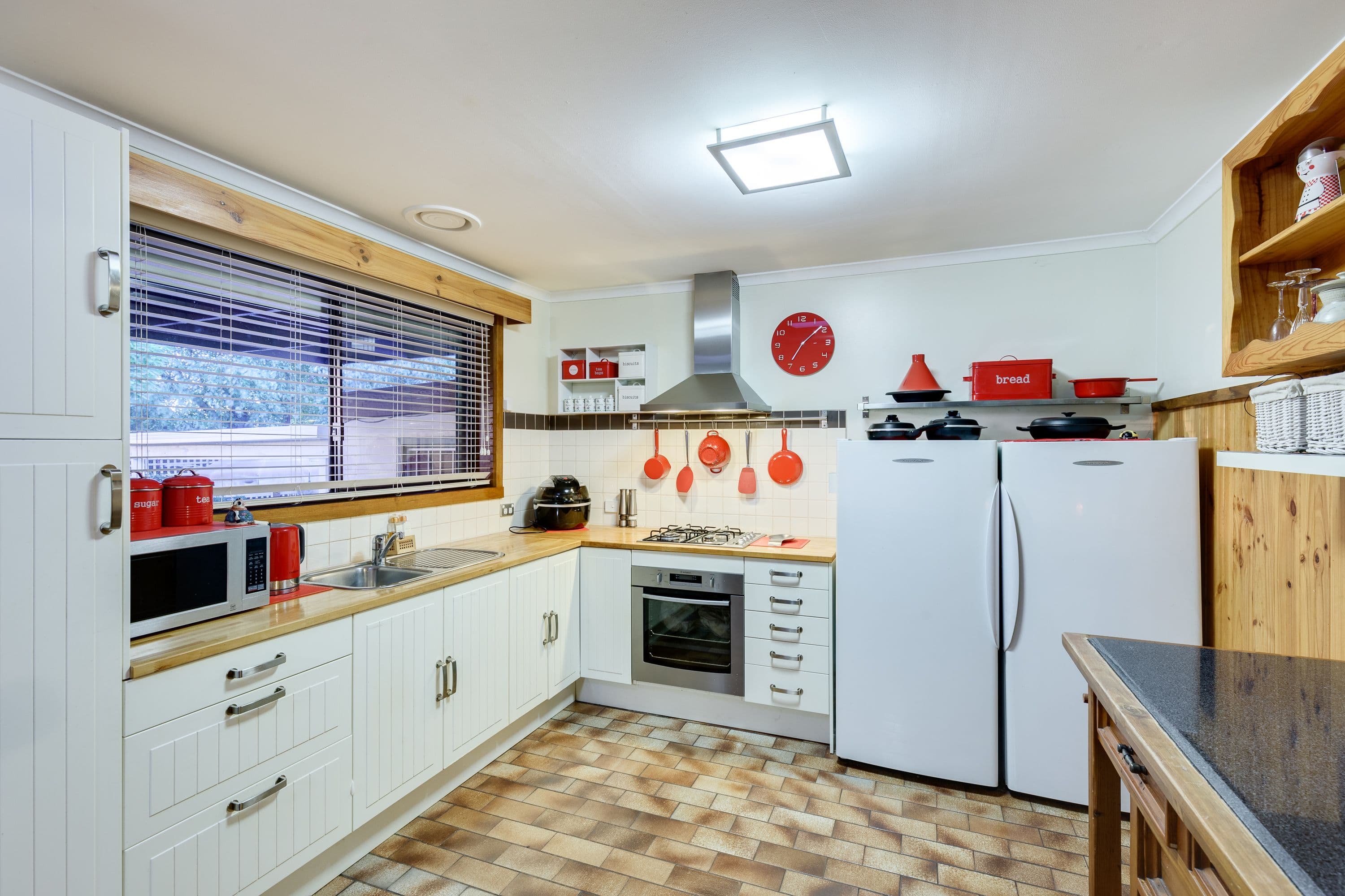 1 Strickland Avenue, Mill Park VIC 3082, Mill Park - Thumbnail 2