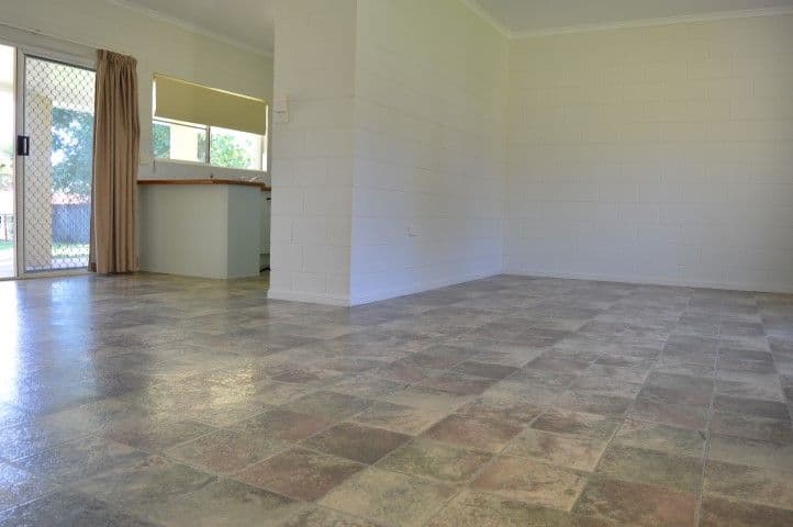 8 YAMALA Close, Mission Beach QLD 4852, Mission Beach - Thumbnail 4