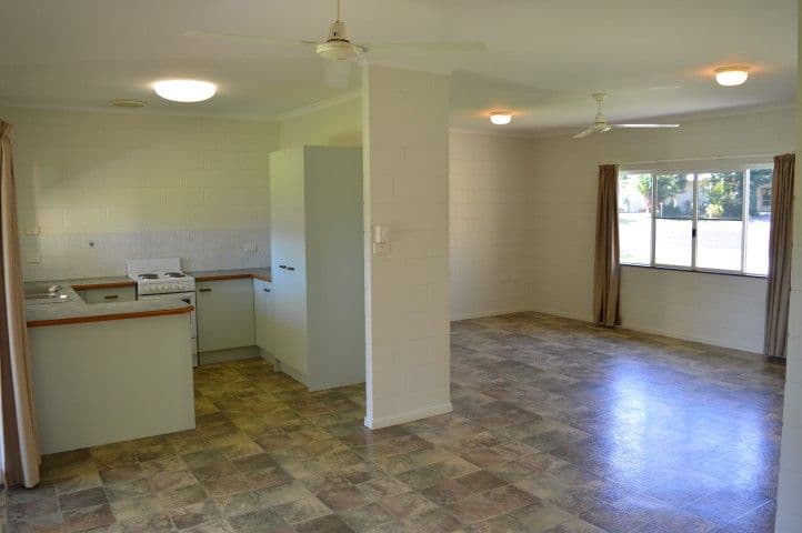 8 YAMALA Close, Mission Beach QLD 4852, Mission Beach - Thumbnail 7