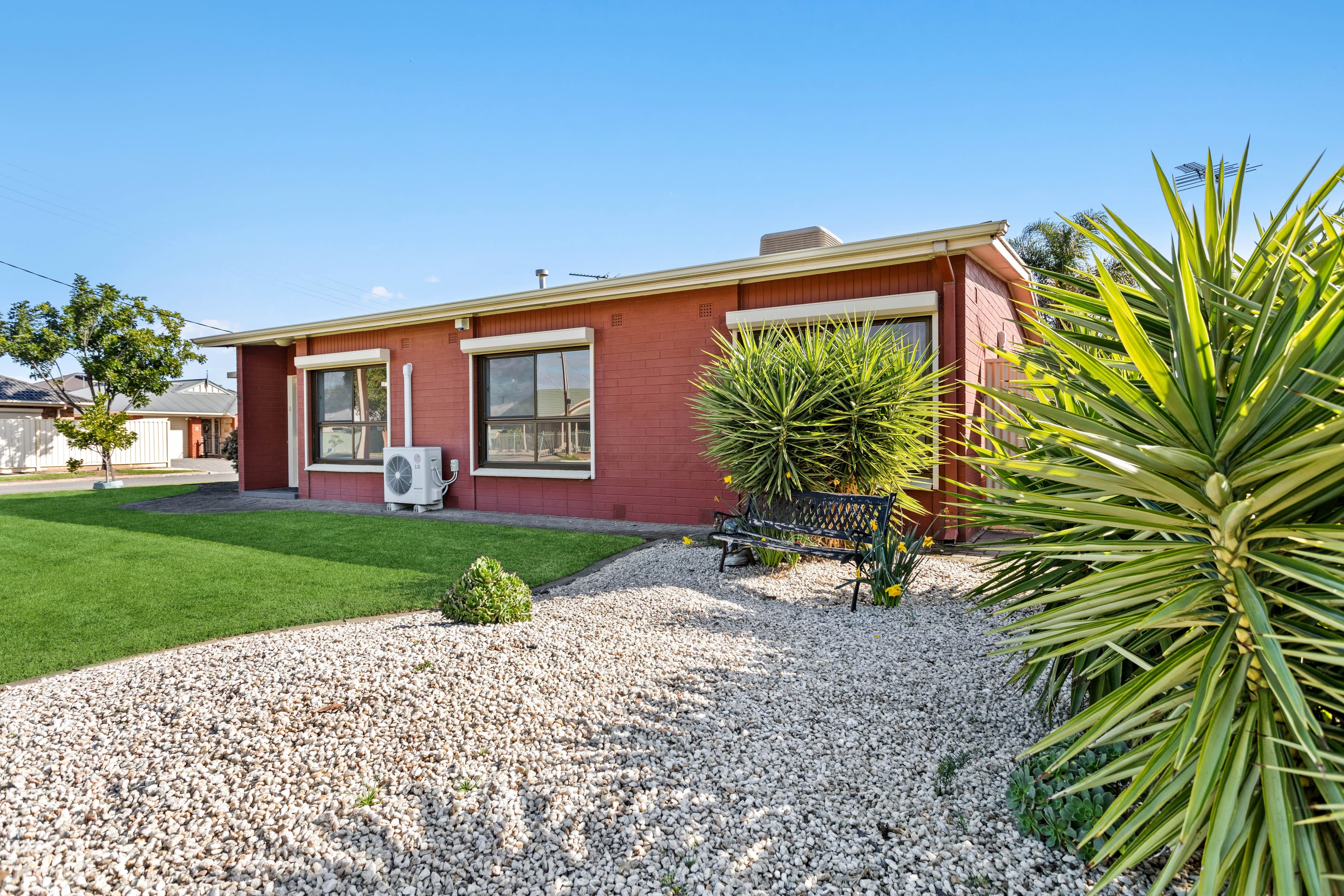 25 Riverina Street, Largs North SA 5016, Largs North - Thumbnail 2