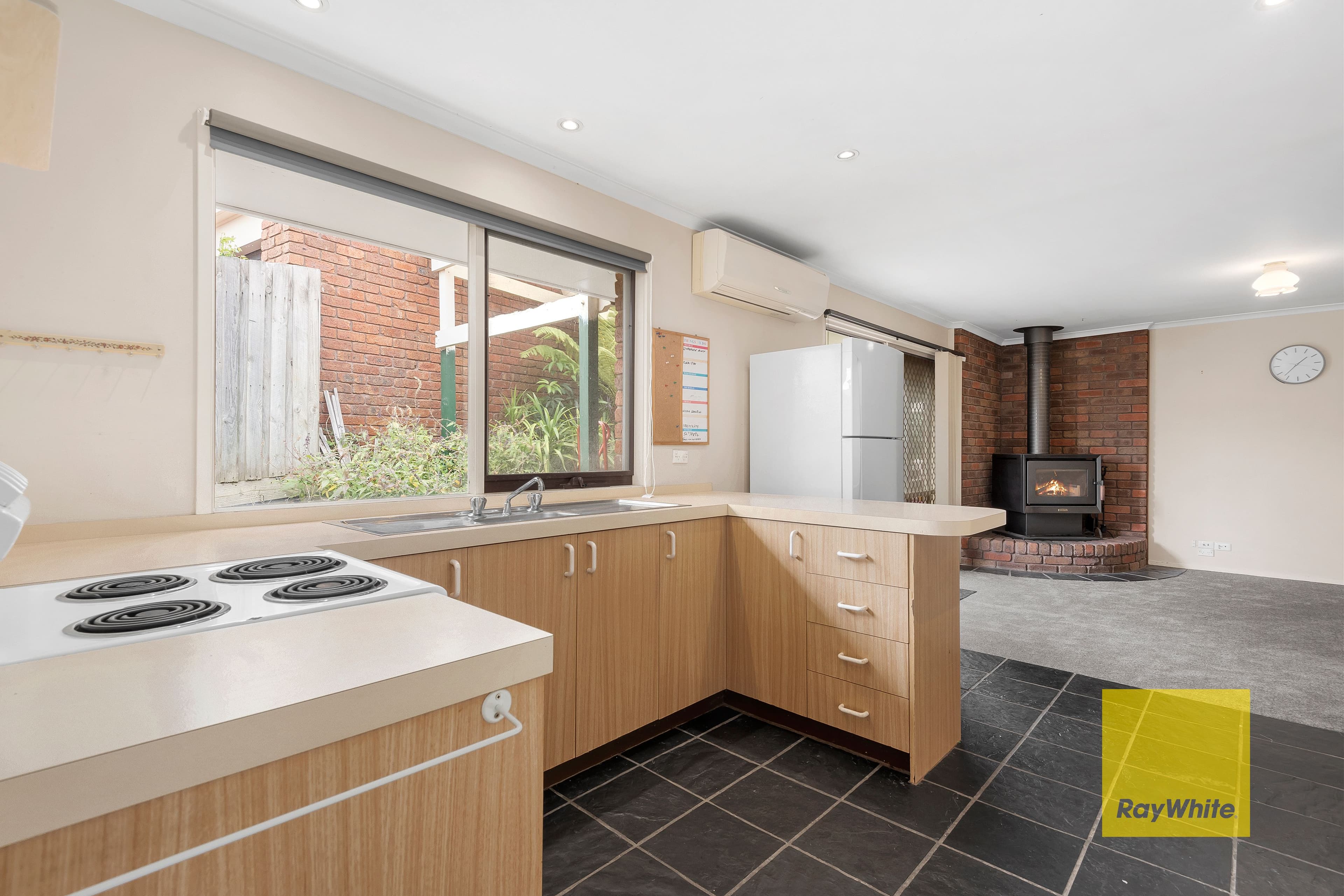 76 Wingarra Drive, Grovedale VIC 3216, Grovedale - Thumbnail 3