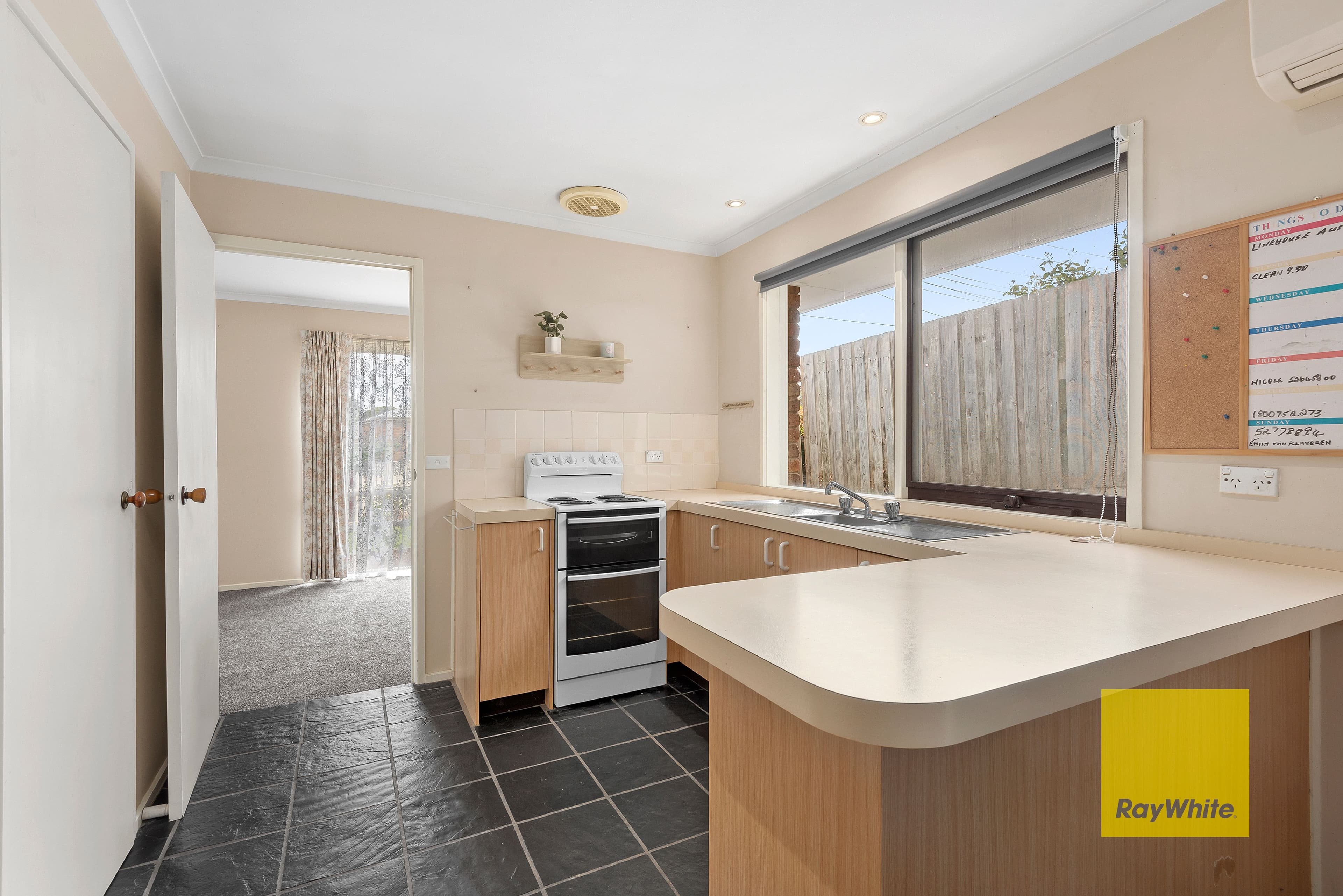 76 Wingarra Drive, Grovedale VIC 3216, Grovedale - Thumbnail 4