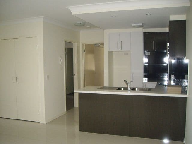 31 Skew Street, SHERWOOD QLD 4075, Sherwood - Thumbnail 2