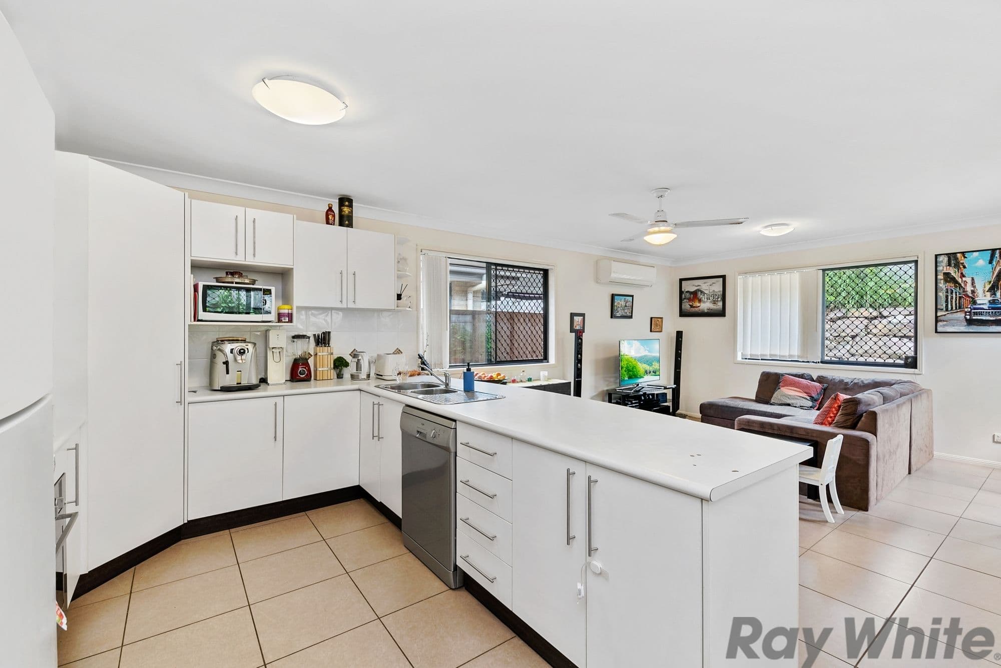 48 Amity Drive, Rothwell QLD 4022, Rothwell - Thumbnail 4