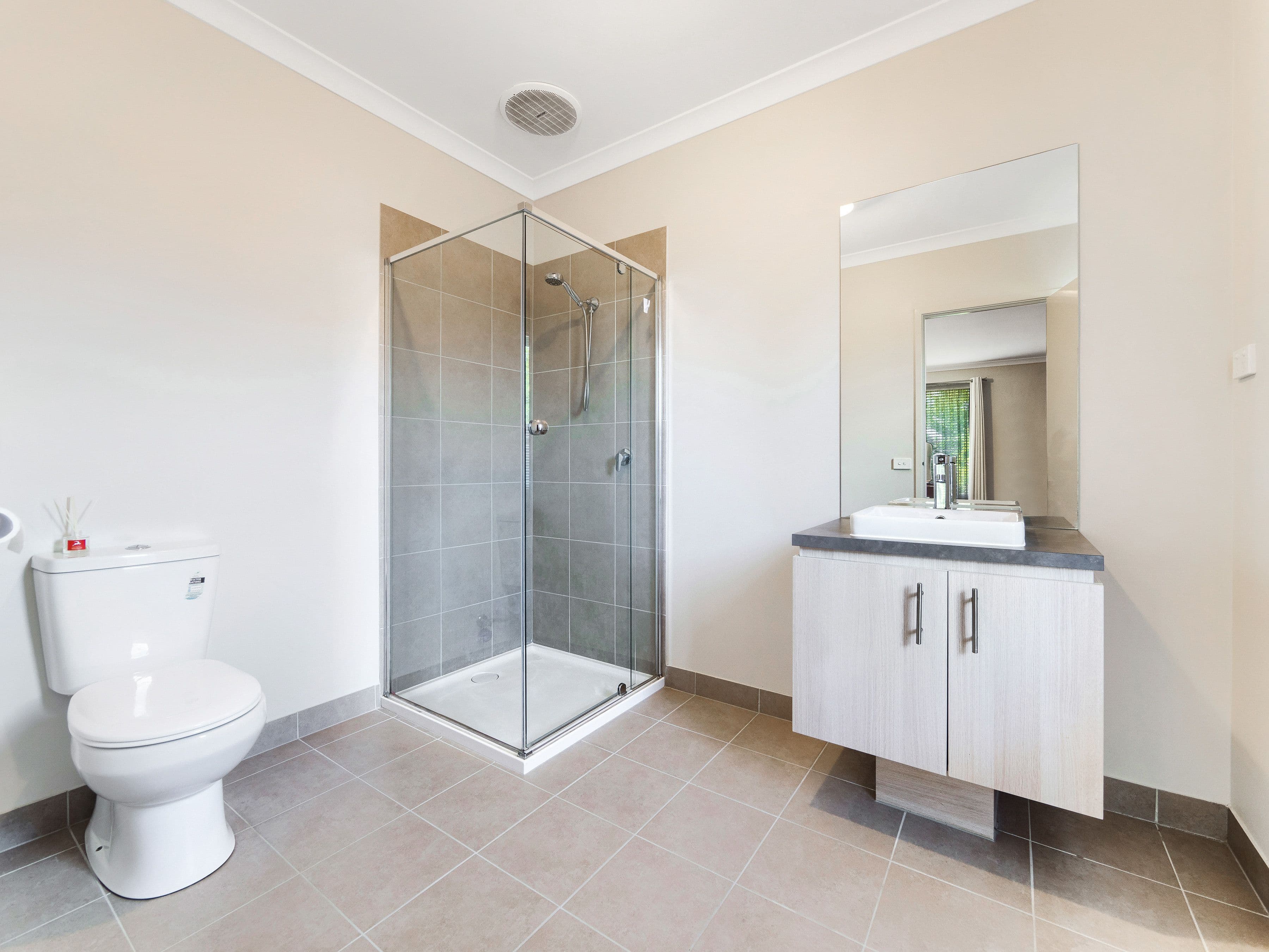 17 Burchill Avenue, Cranbourne East VIC 3977, Cranbourne East - Thumbnail 6