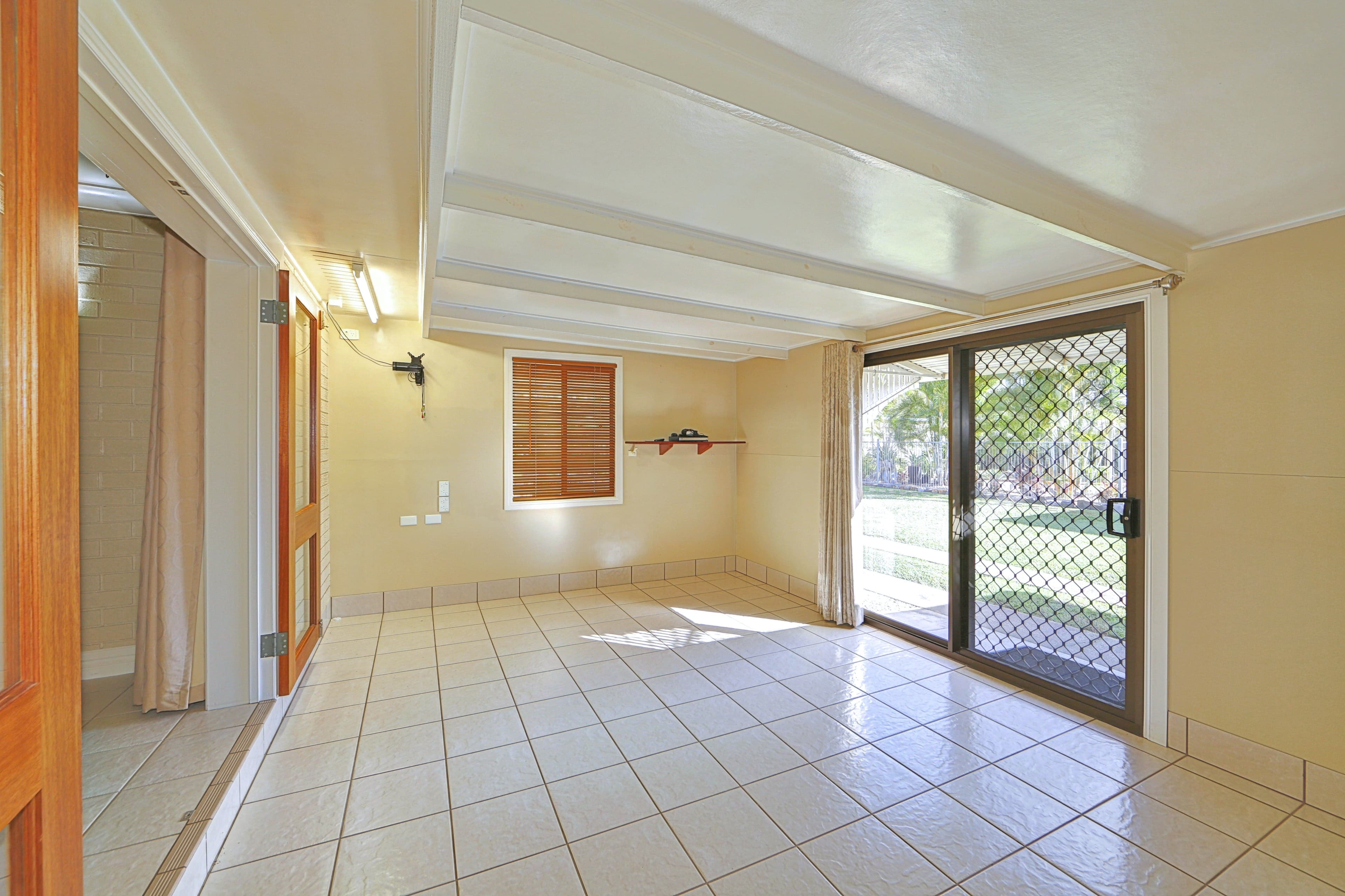 26 Anderson Street, Avenell Heights QLD 4670, Avenell Heights - Thumbnail 7