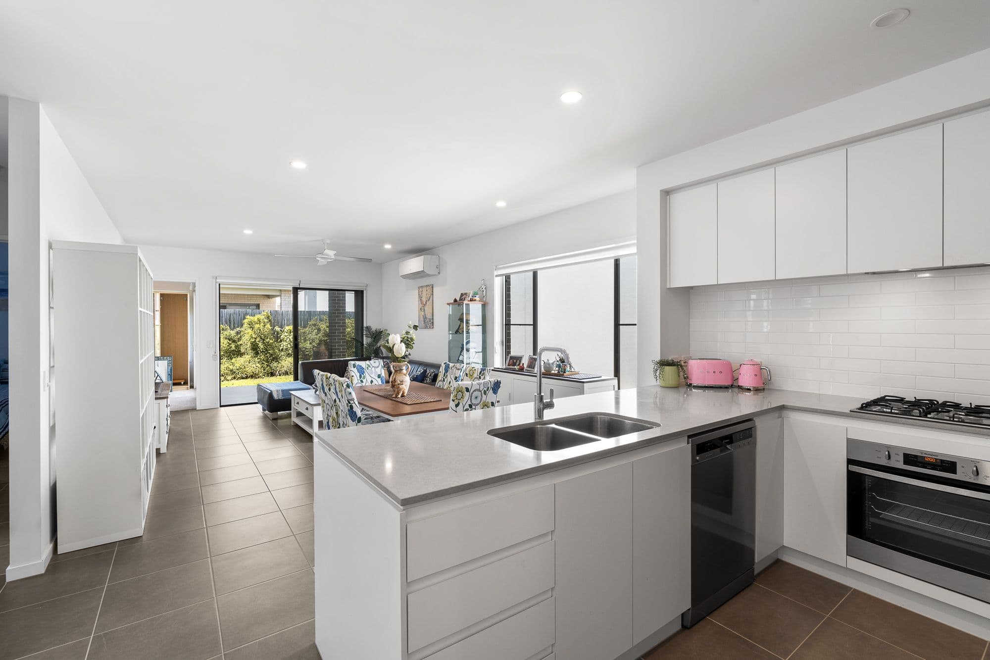 22 Rowley Street, Strathpine QLD 4500, Strathpine - Thumbnail 2