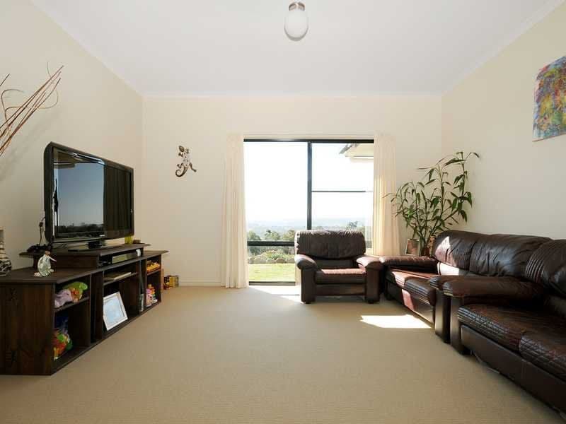 61 Hilltop Drive, GOWRIE JUNCTION QLD 4352, Gowrie Junction - Thumbnail 2