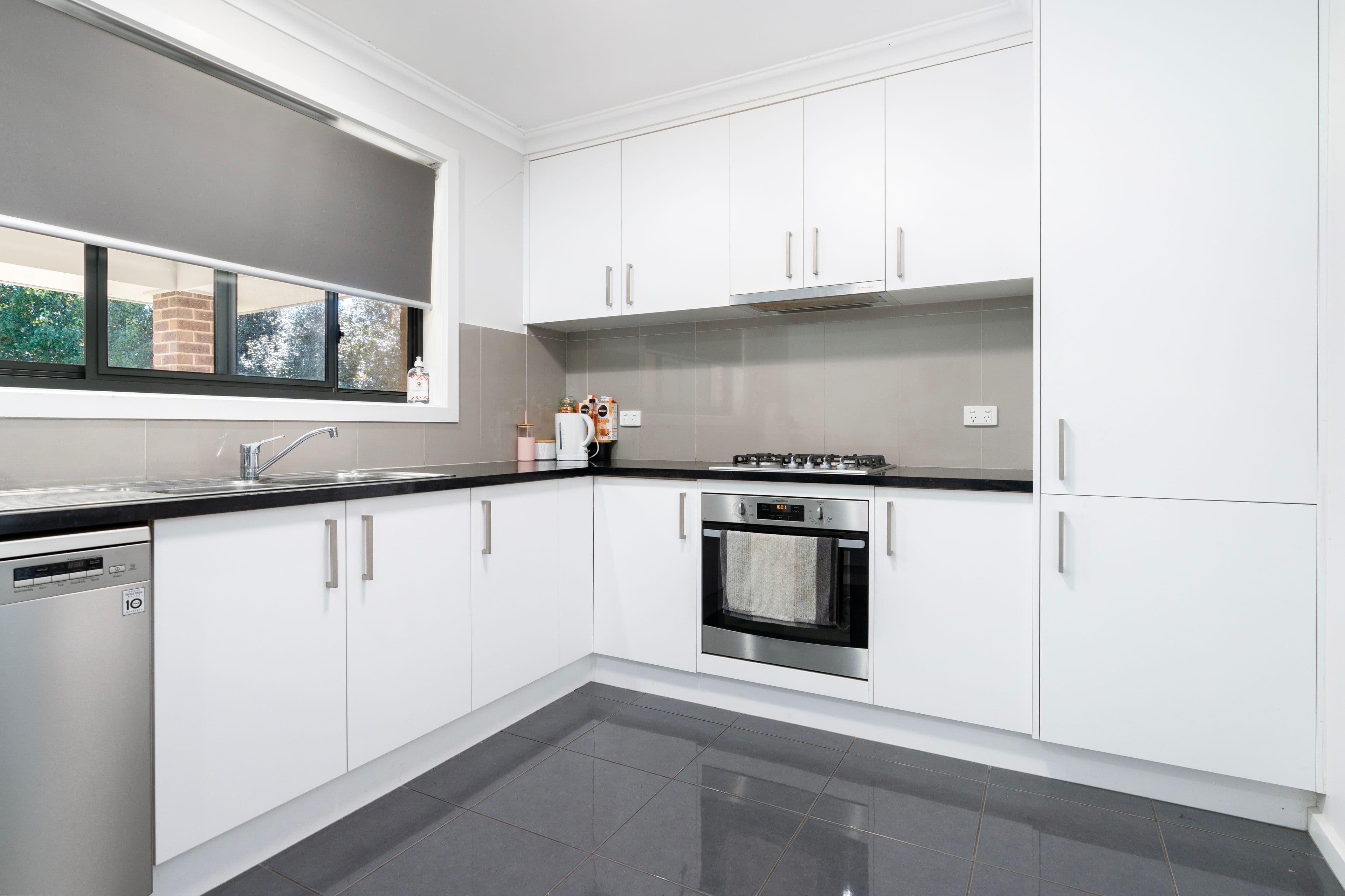 70 Lawson Circuit, Lavington NSW 2641, Lavington - Thumbnail 2