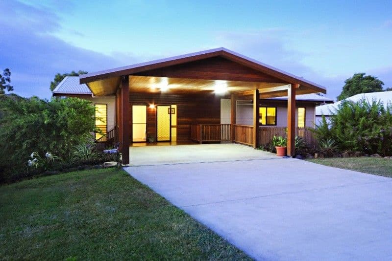 8 South Molle Boulevard, CANNONVALE QLD 4802, Cannonvale - Image 1