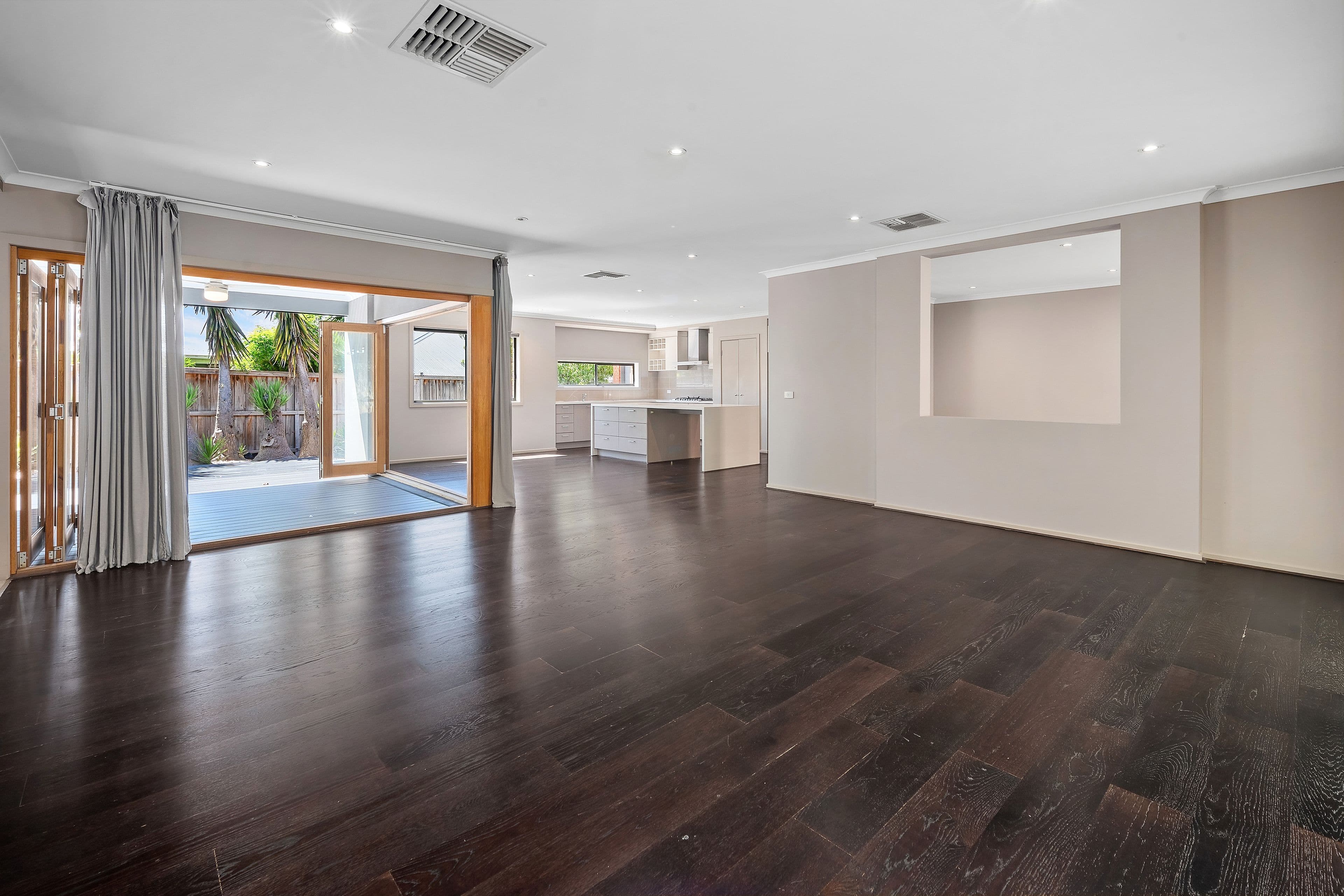 4 Monaghan Way, Lalor VIC 3075, Lalor - Thumbnail 3