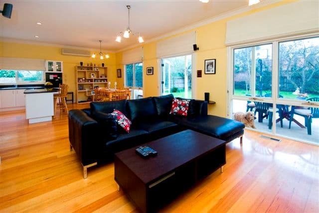 12 Sapphire Street, PRESTON VIC 3072, Preston - Image 1