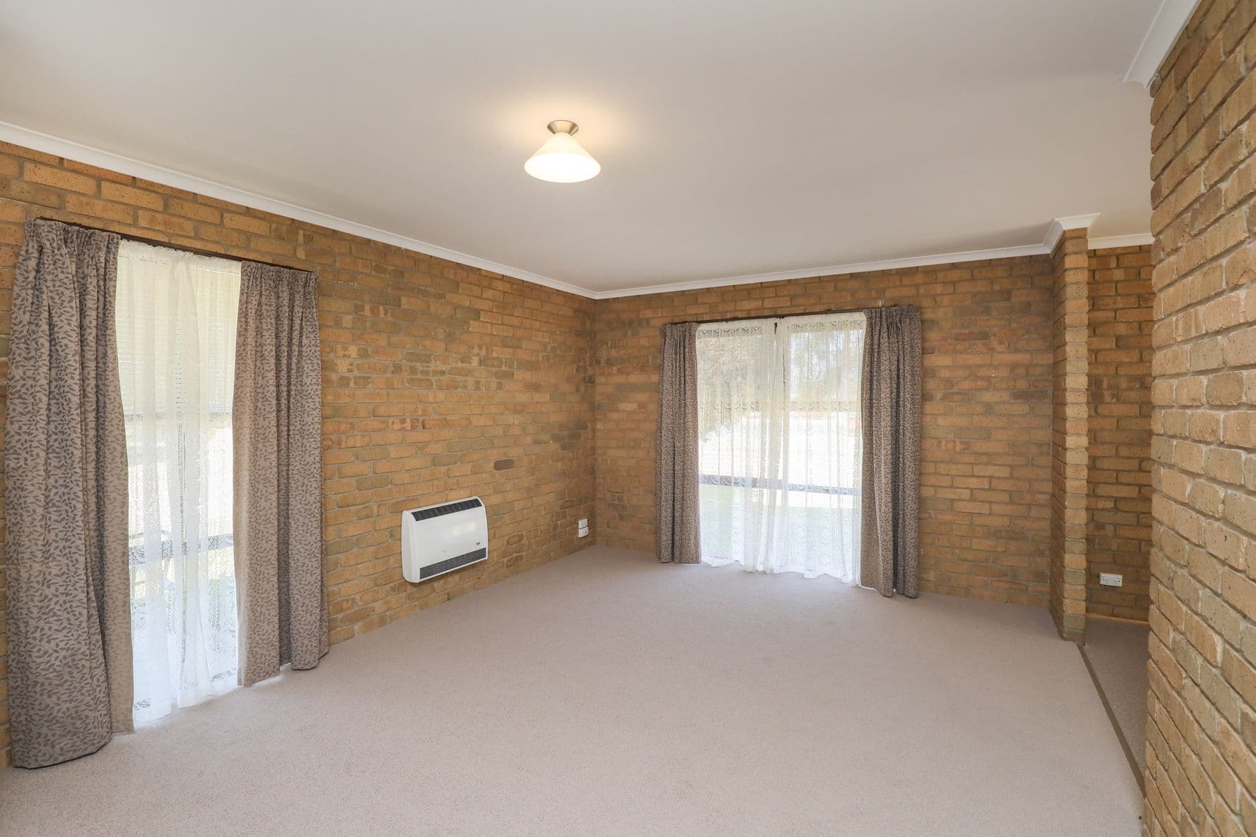 1/426-428 Eleventh Street, Mildura - Thumbnail 2