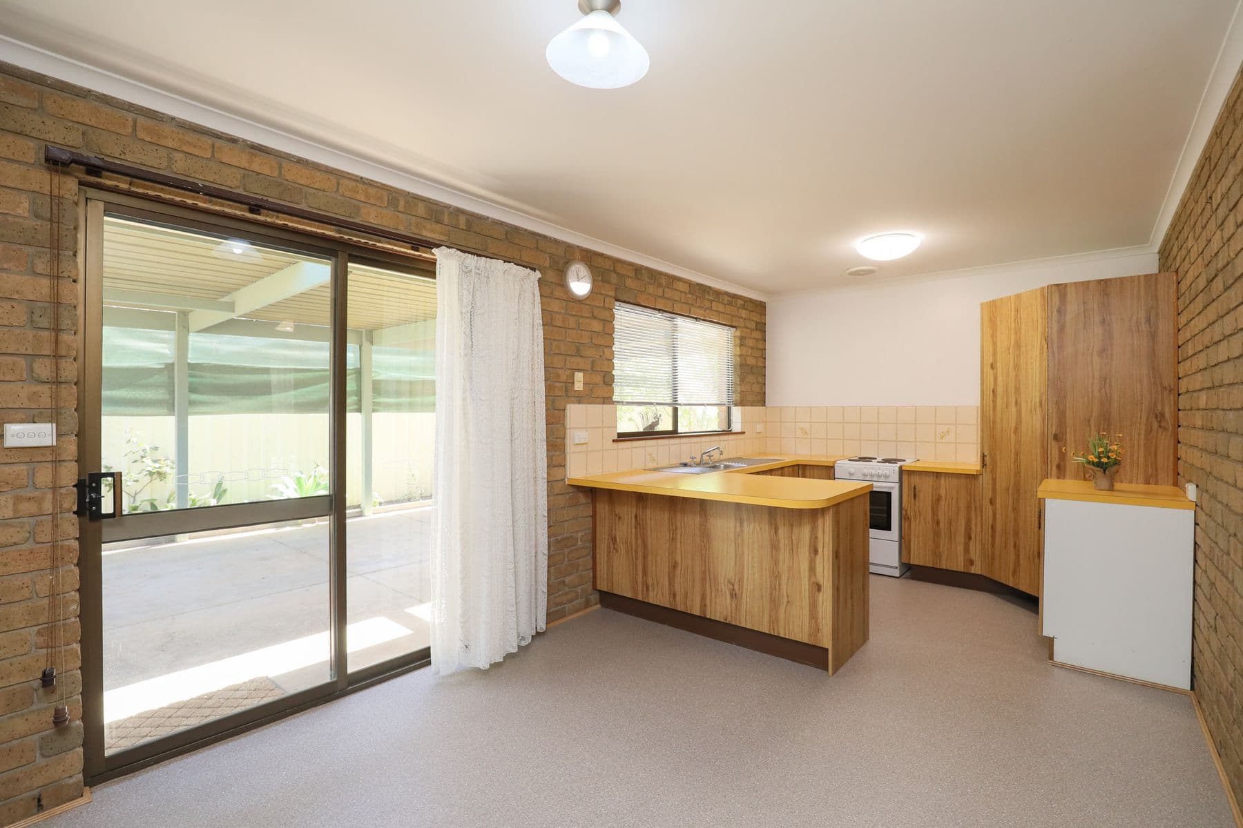 1/426-428 Eleventh Street, Mildura - Thumbnail 3