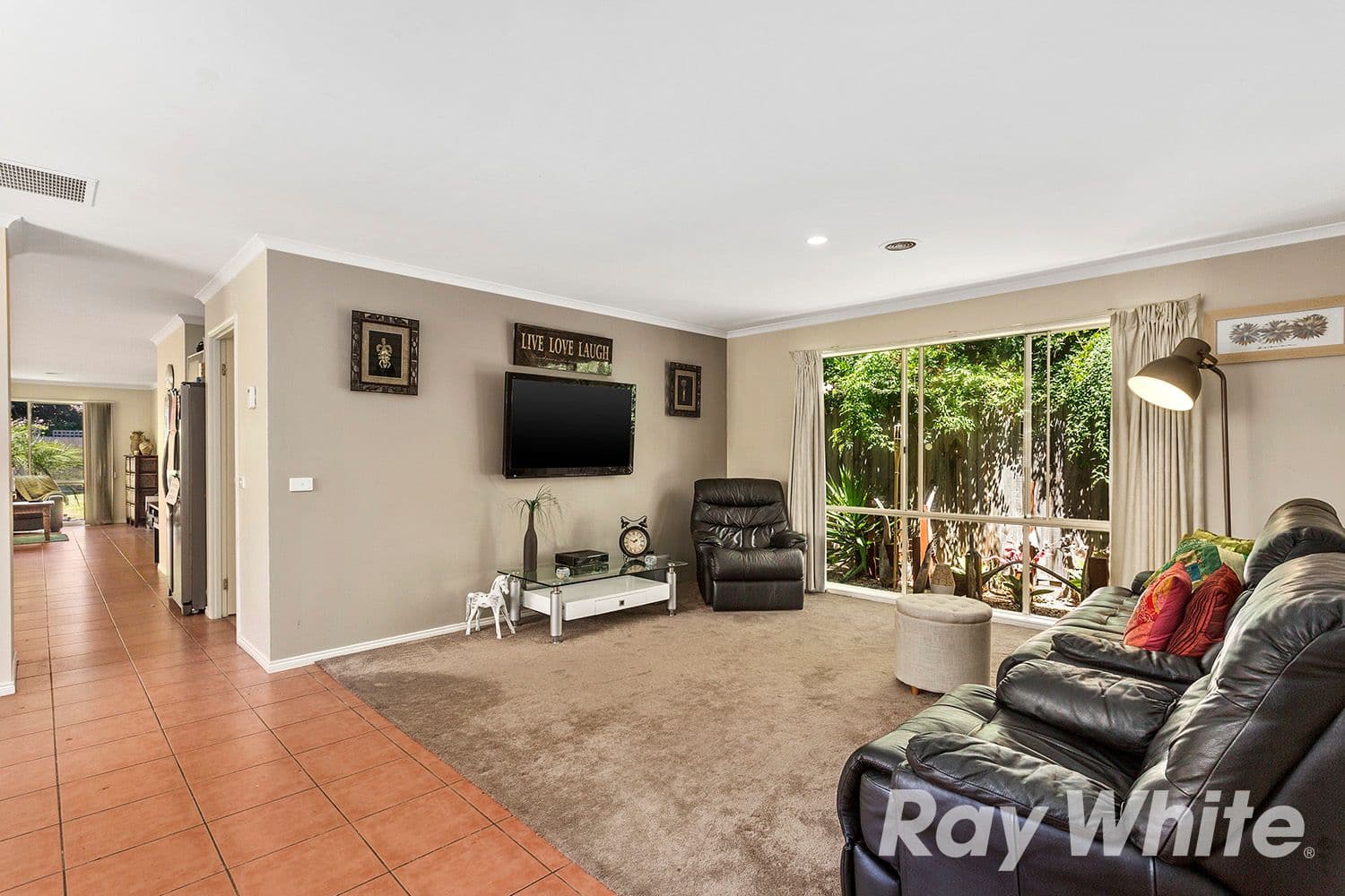 11 Carrington Avenue, Seaford VIC 3198, Seaford - Thumbnail 2