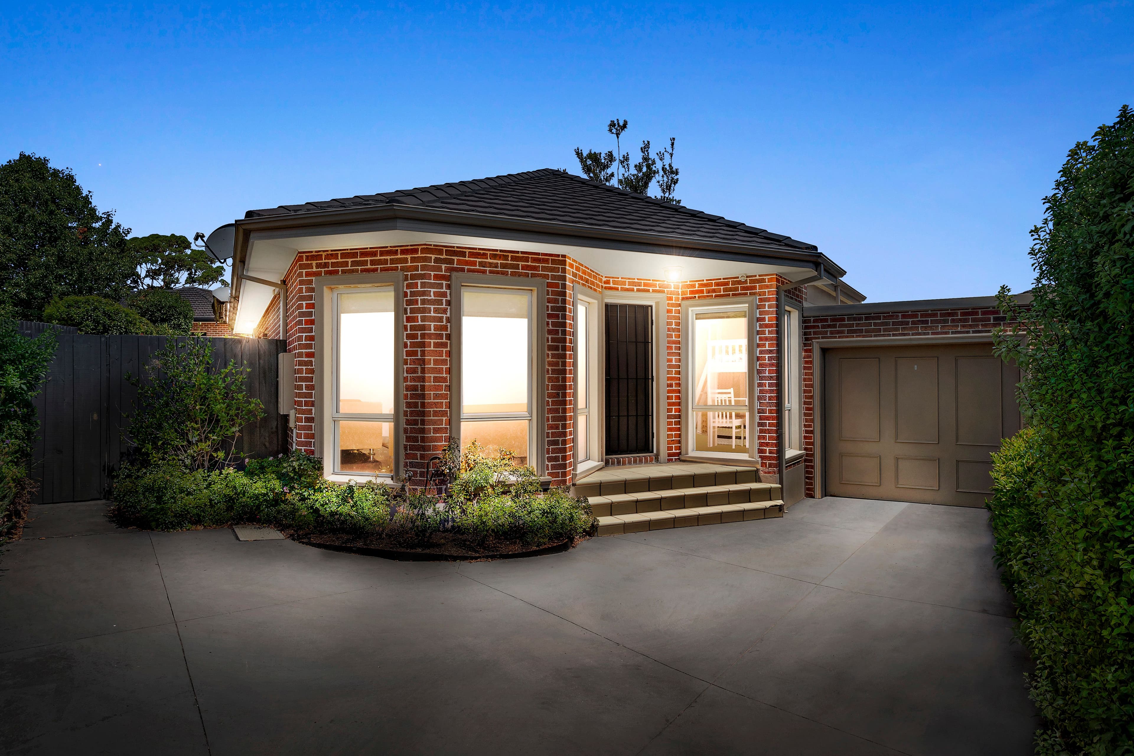 2 Winbirra Parade, Ashwood VIC 3147, Ashwood - Image 1