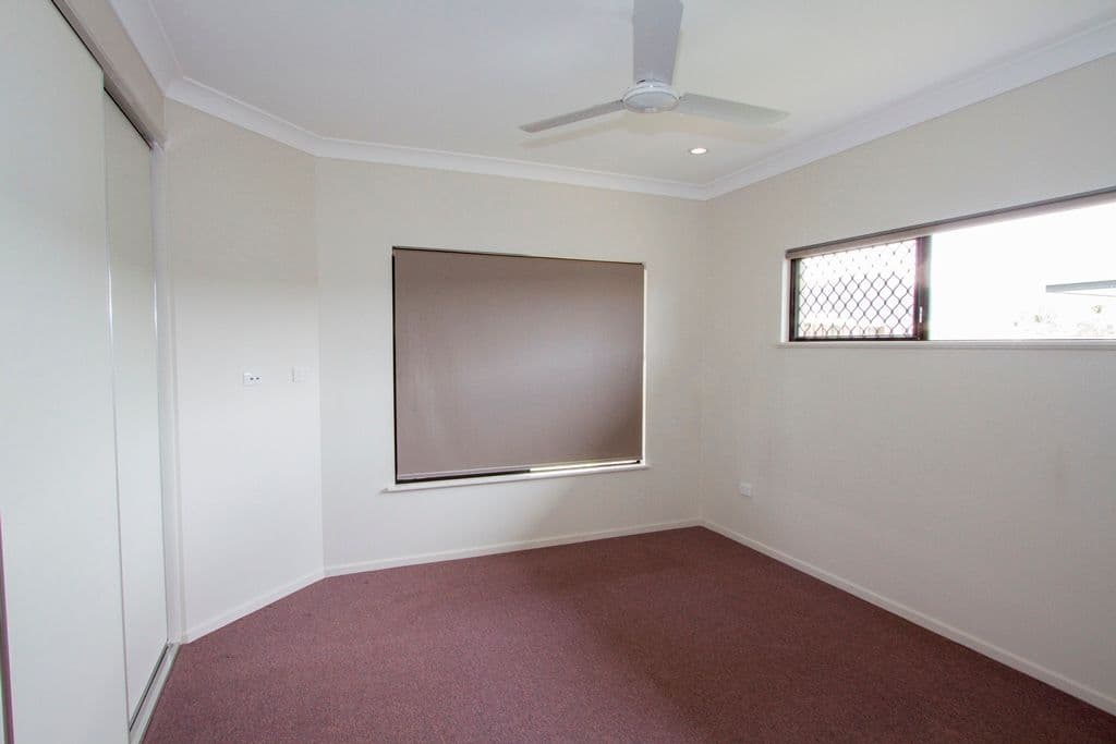 40 Blue Wren Drive, KELSO QLD 4815, Kelso - Thumbnail 7