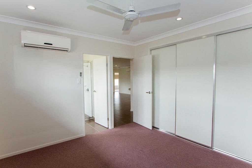 40 Blue Wren Drive, KELSO QLD 4815, Kelso - Thumbnail 8