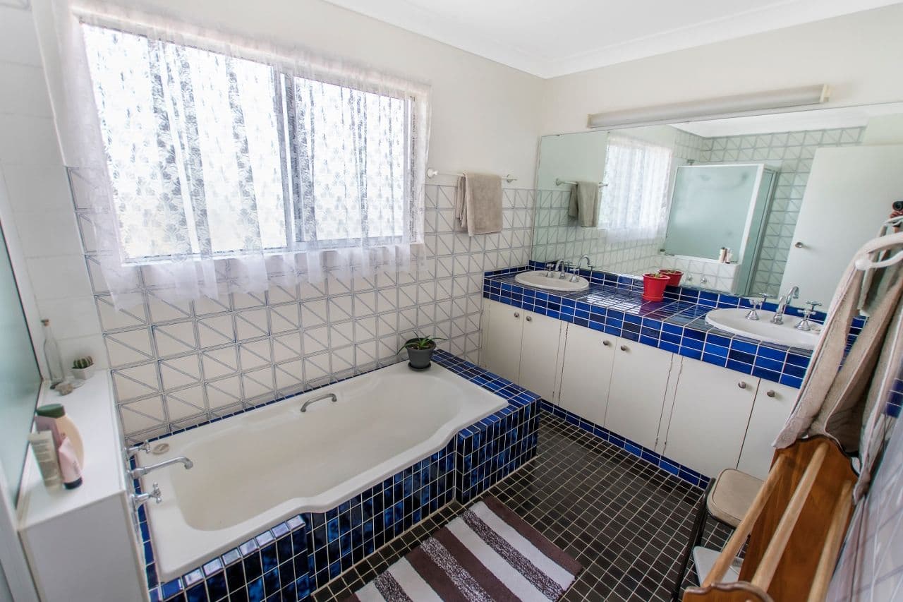 96 Lyall Street, Cowra - Thumbnail 5
