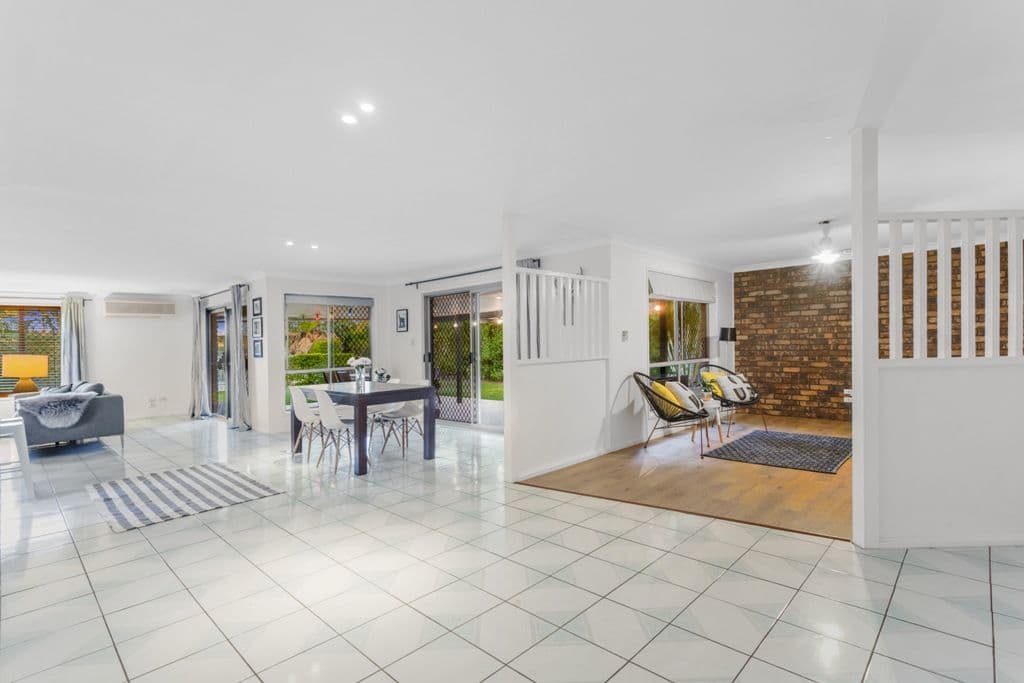 54 Allira Crescent, CARSELDINE QLD 4034, Carseldine - Thumbnail 4