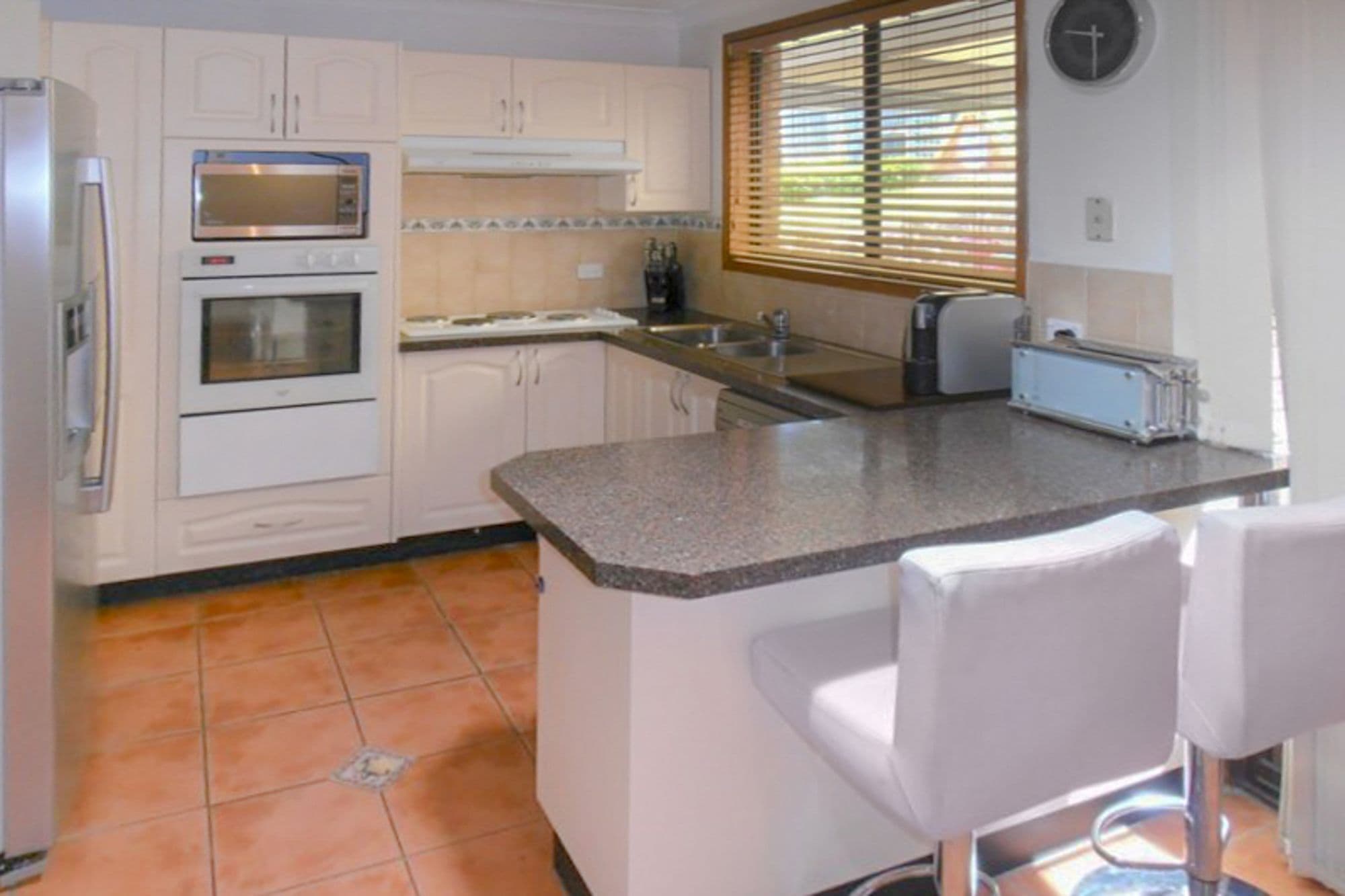 16 Tanami Place, Bow Bowing NSW 2566, Bow Bowing - Thumbnail 3